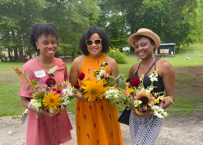The Art of Gathering: A Spiral Bouquet Workshop