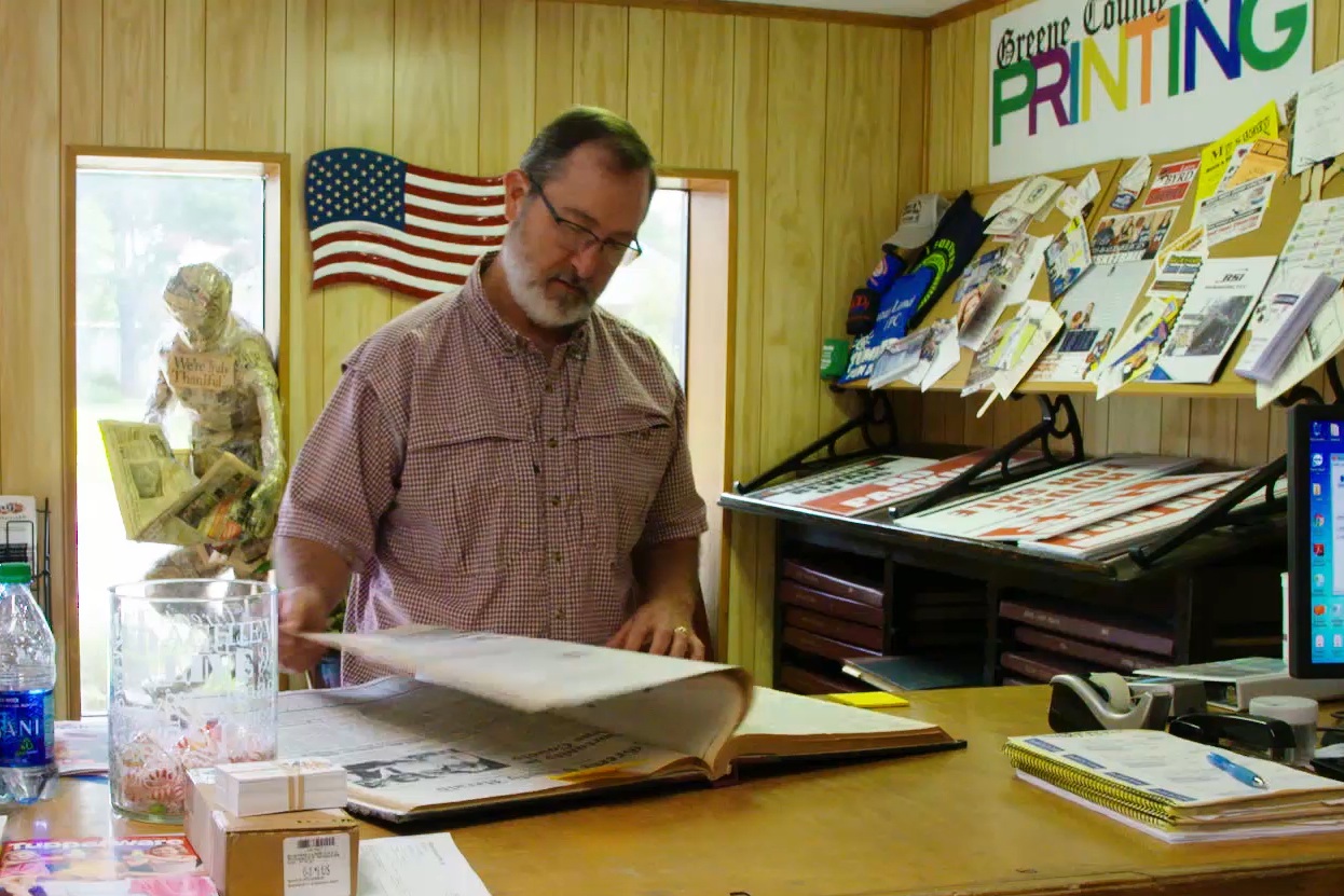 Russell Turner, editor of the weekly Greene County Herald newspaper, had been a champion of the 516-bed South Mississippi Correctional Institution. After touring the prison, he now calls it “a ticking time bomb.” Owen Hornstein/InvestigateTV