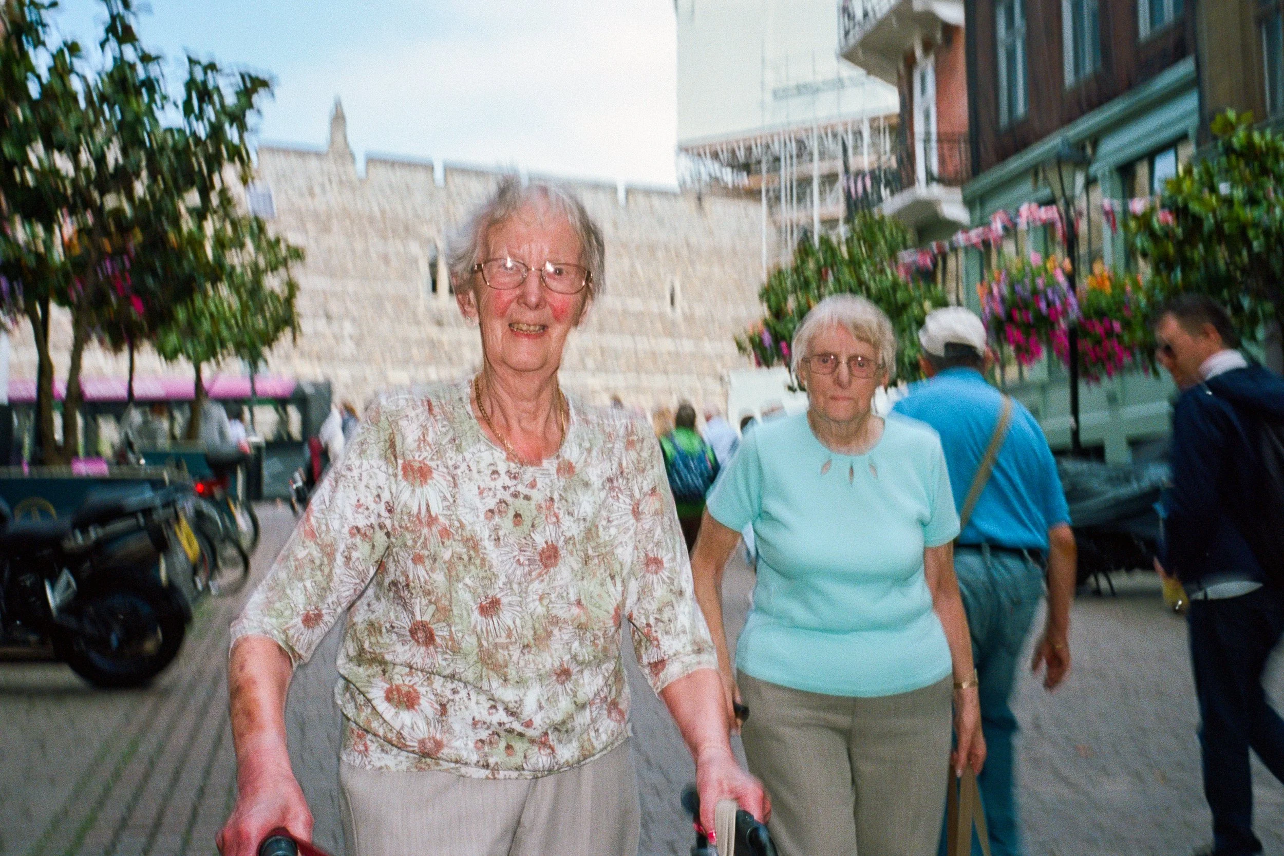 LeicaM6_08_UK_01_100526260033_Windsor.JPG