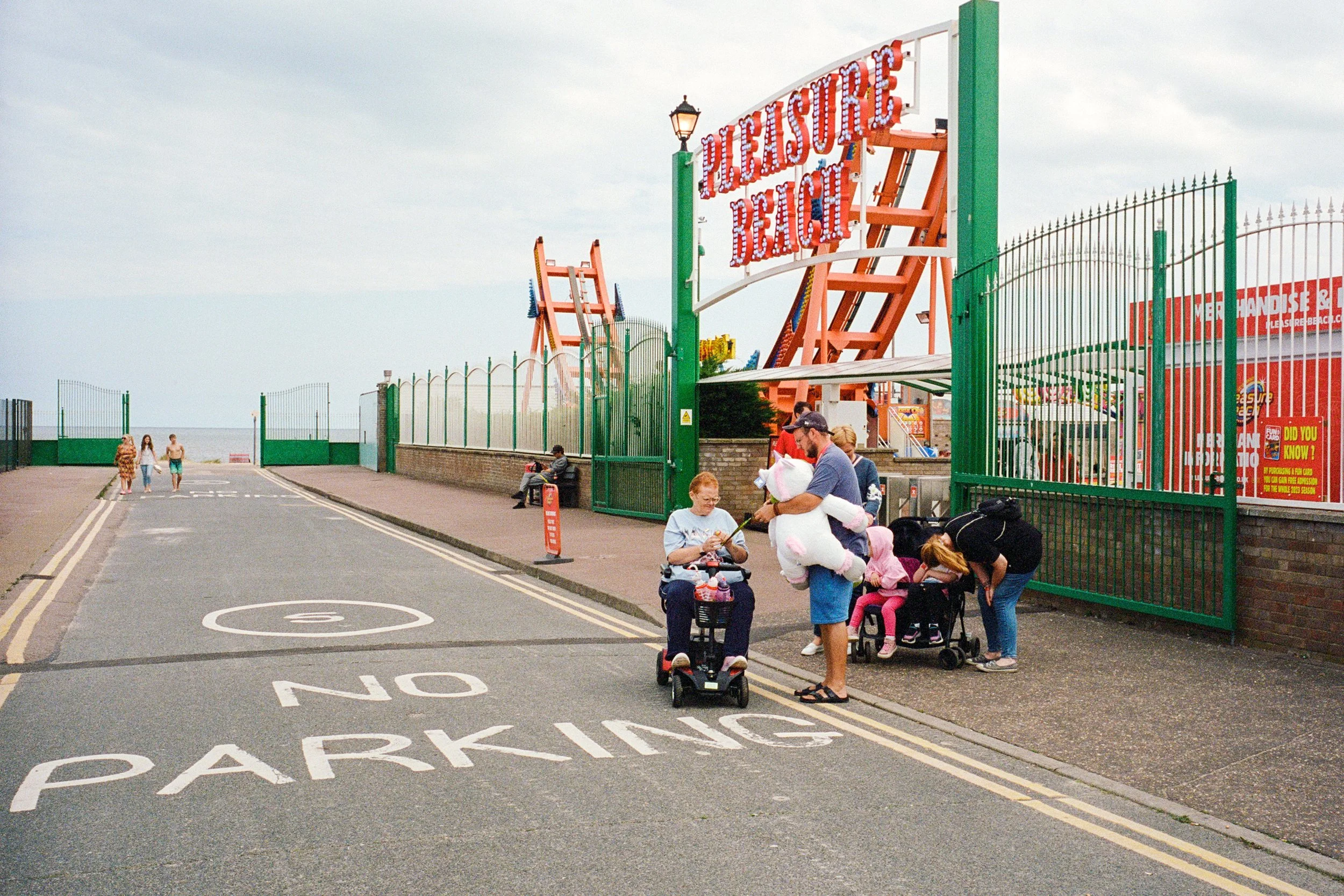 LeicaM6_13_UK_06_100526220015_GreatYarmouth.JPG