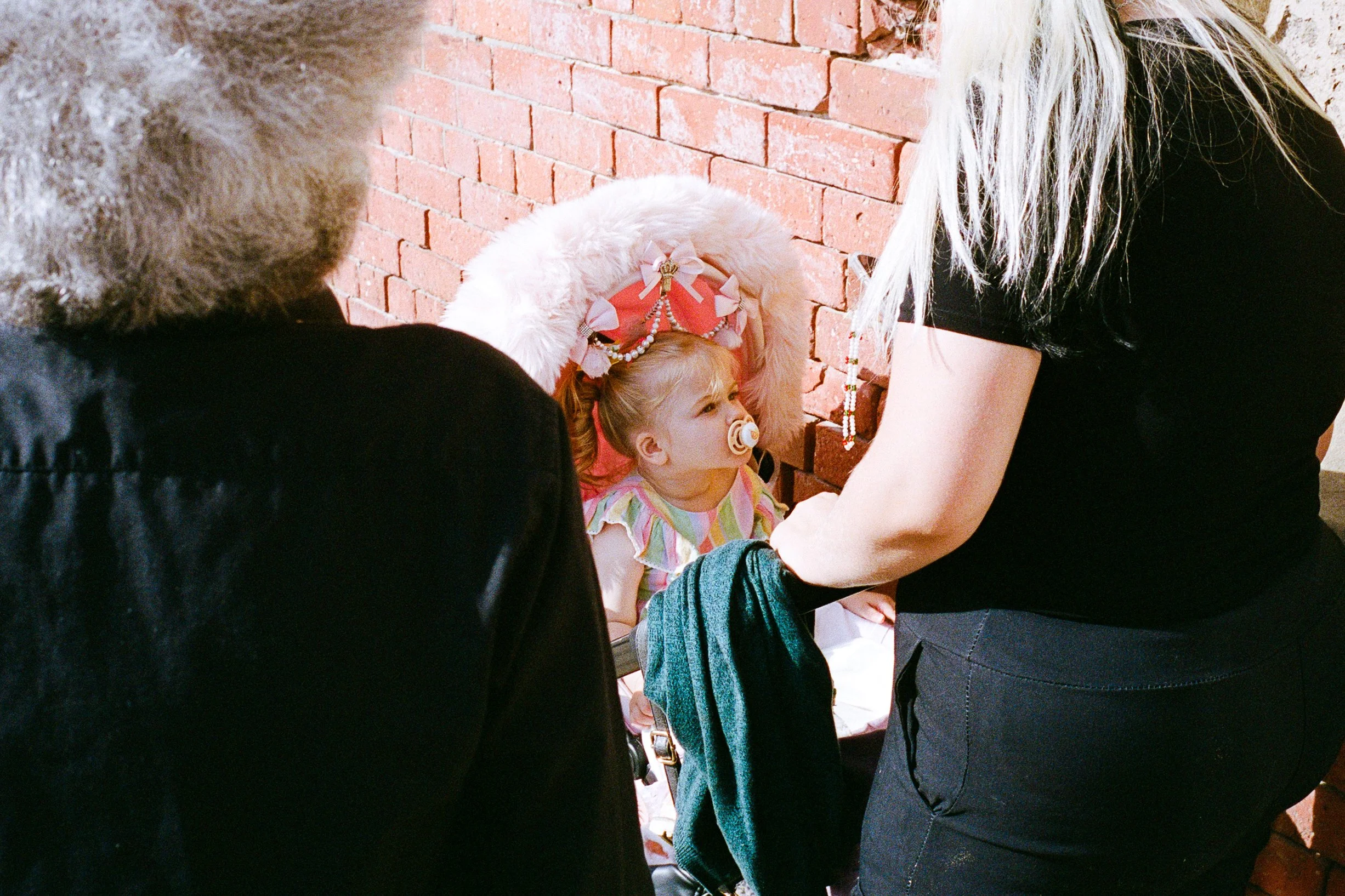 LeicaM6_12_UK_07_Scarborough_OMG-Circus_100867240007.JPG
