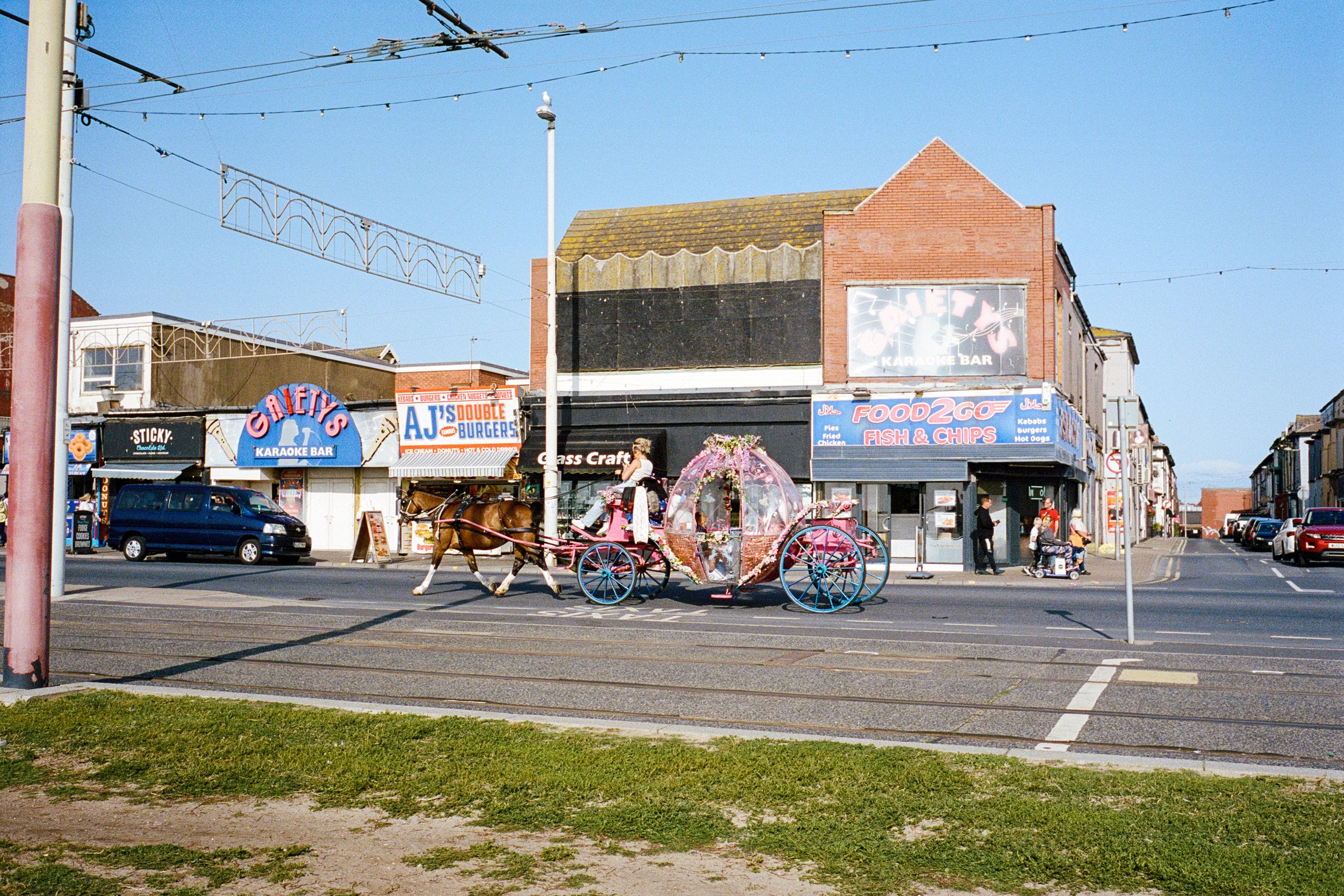 LeicaM6_10_UK_03_100526230035_Blackpool.jpg