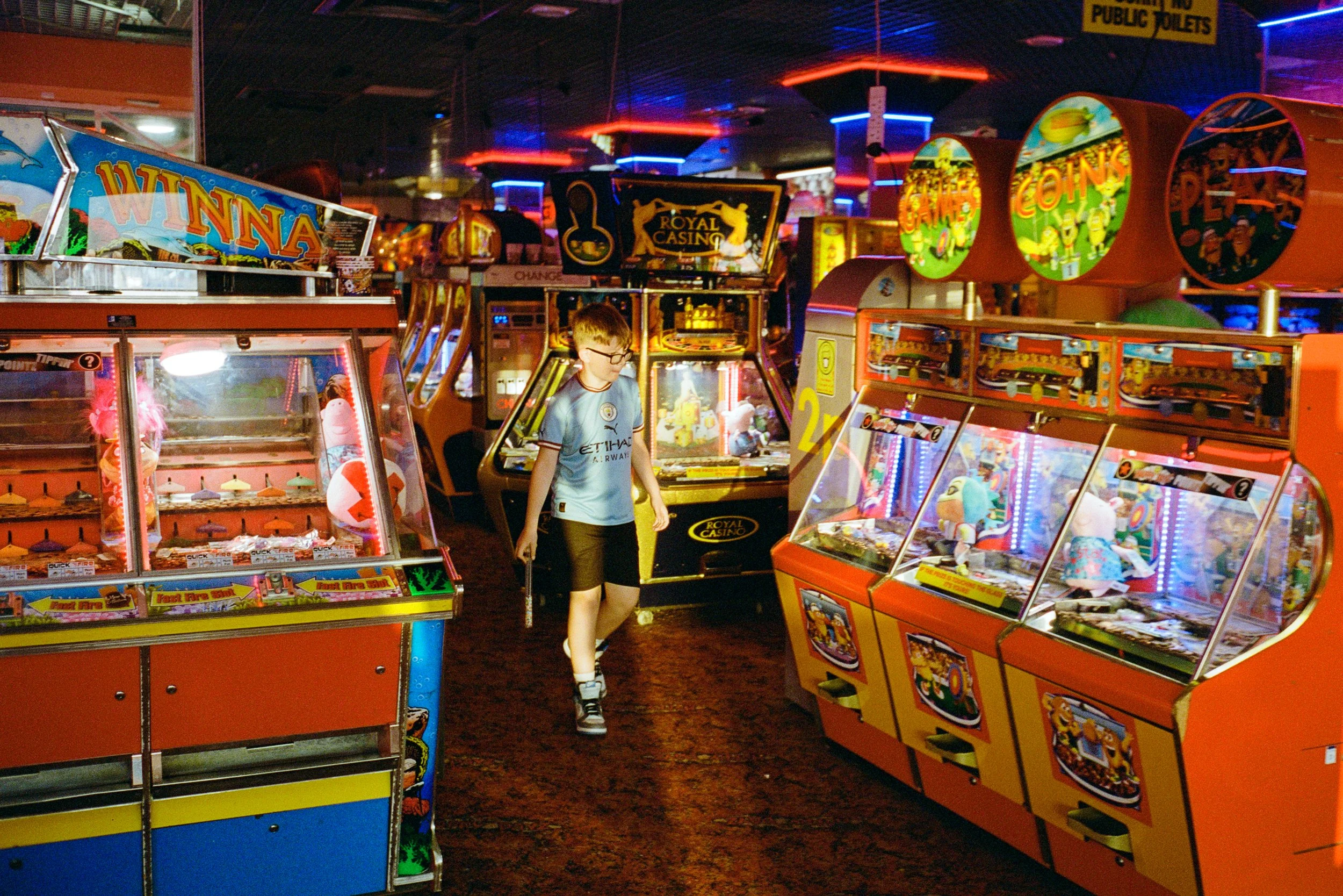 LeicaM6_11_UK_04_100526250031_Blackpool.jpg