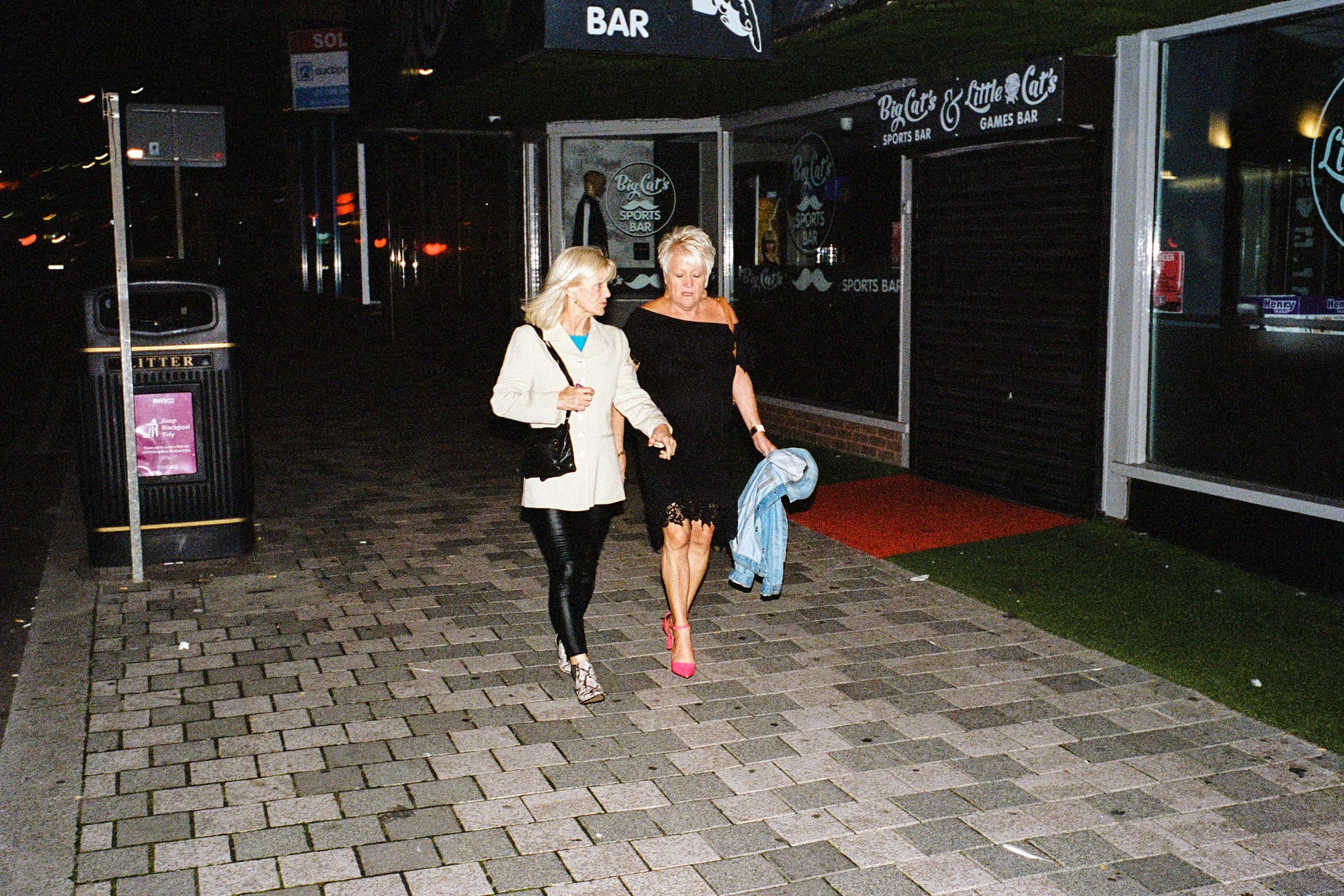 LeicaM6_12_UK_05_100526210003_Blackpool.jpg