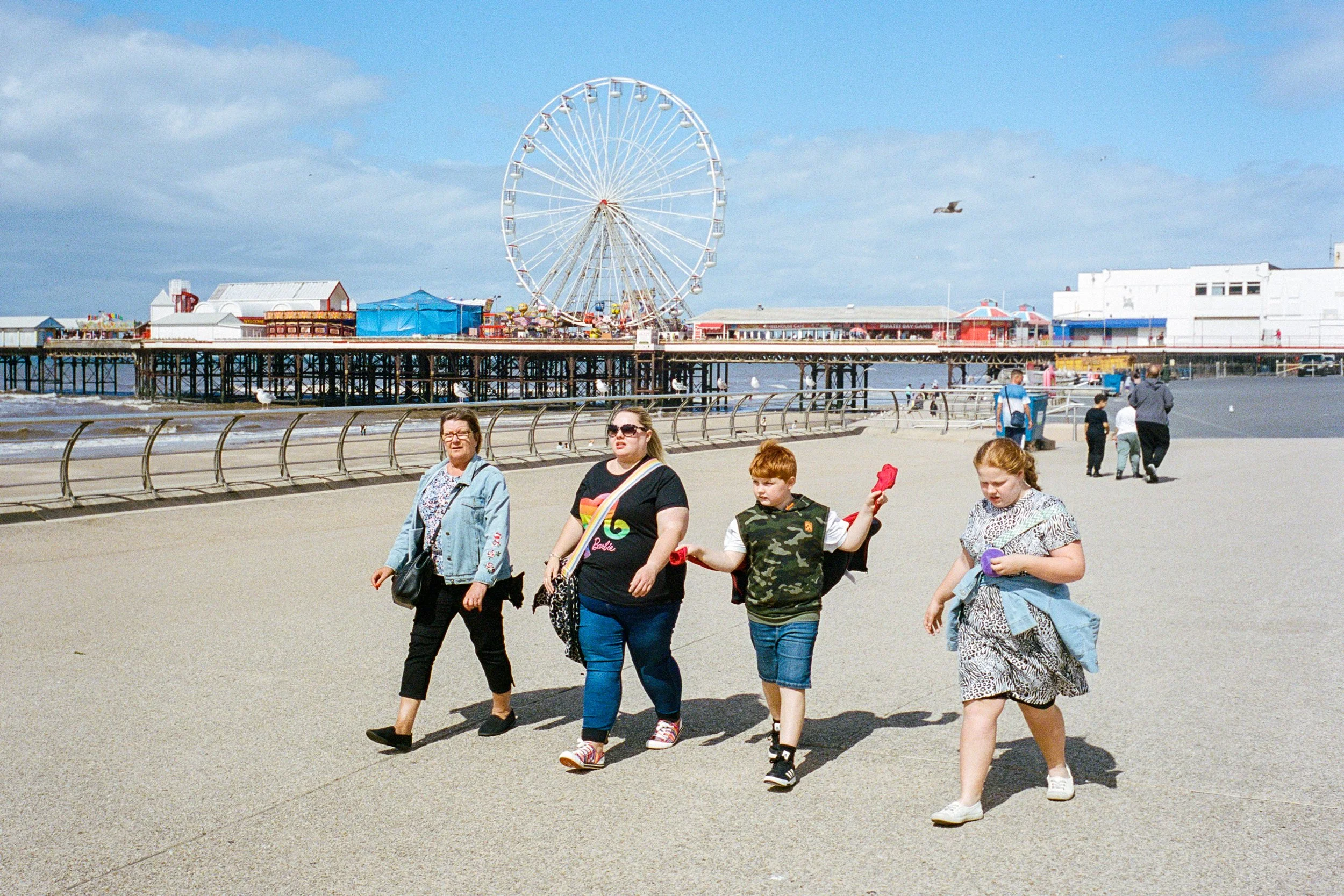LeicaM6_12_UK_05_100526210009_Blackpool.jpg