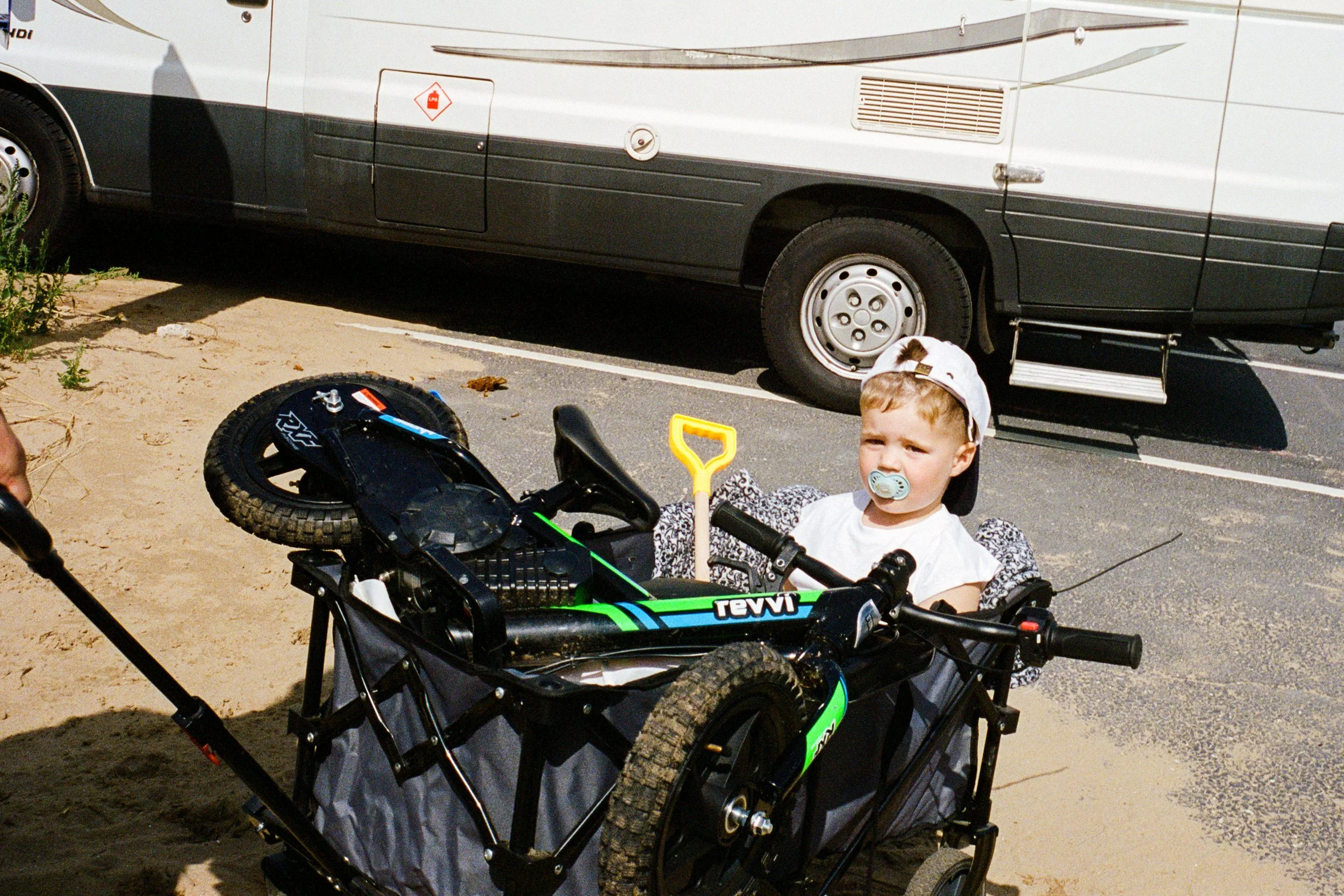 LeicaM6_10_UK_03_100526230006_LythamStAnnes.jpg