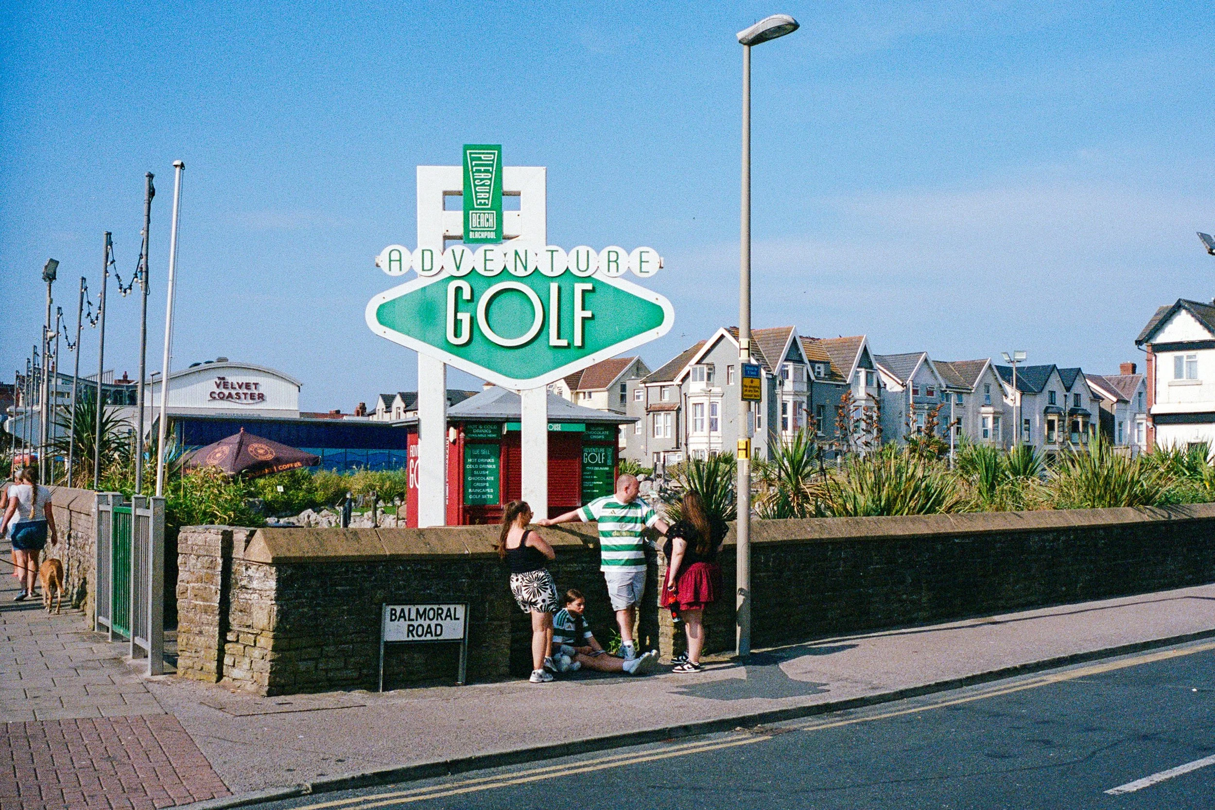 LeicaM6_05_NYC_Southend-On-Sea_LythamStAn_Blackpool_01_101024620002.jpg