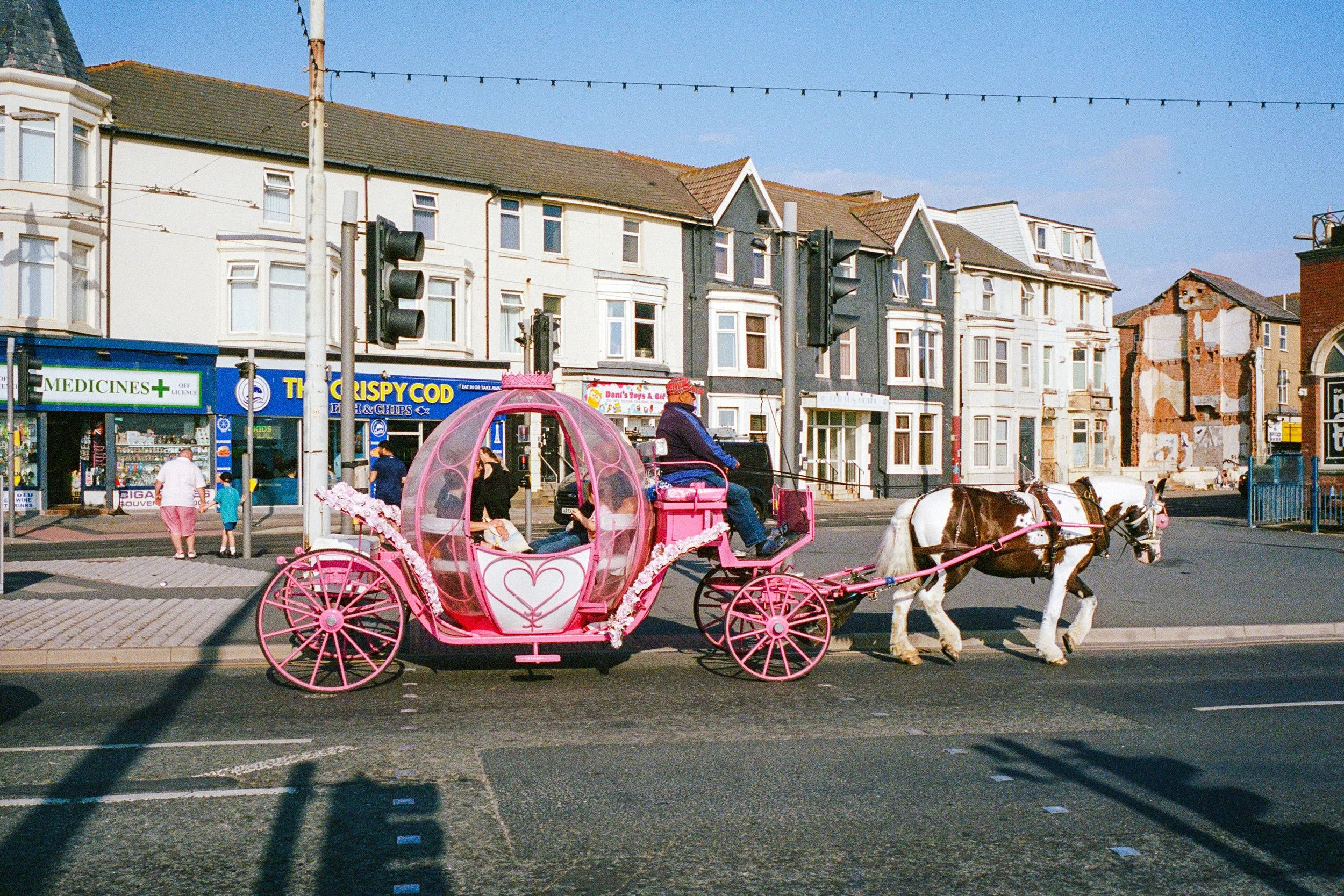 LeicaM6_06_Blackpool_LythamStAn_Blackpool_02_101024590001.jpg