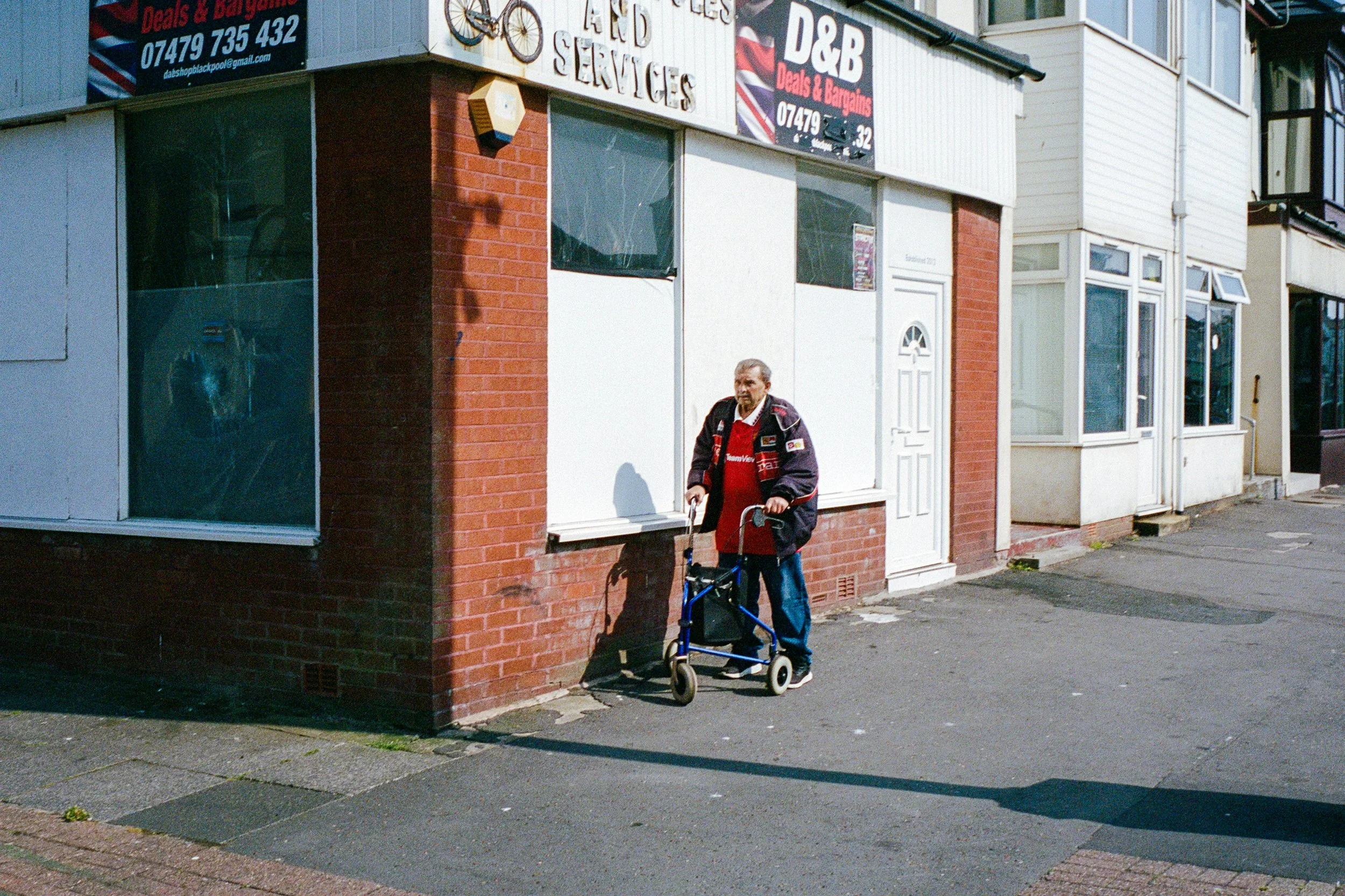 LeicaM6_06_Blackpool_LythamStAn_Blackpool_02_101024590015.jpg