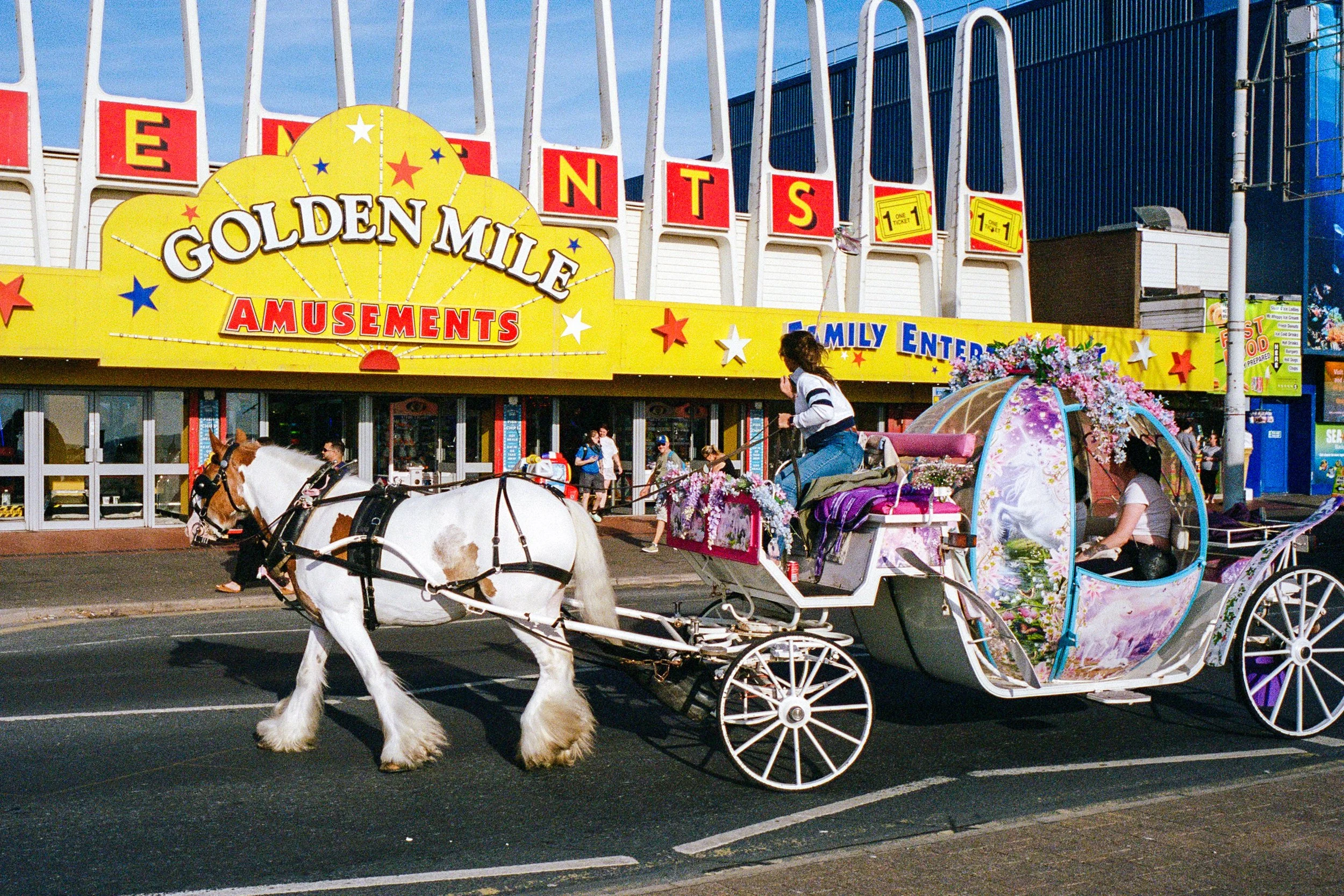 LeicaM6_08_Blackpool_LythamStAn_Blackpool_04_101024580005.jpg