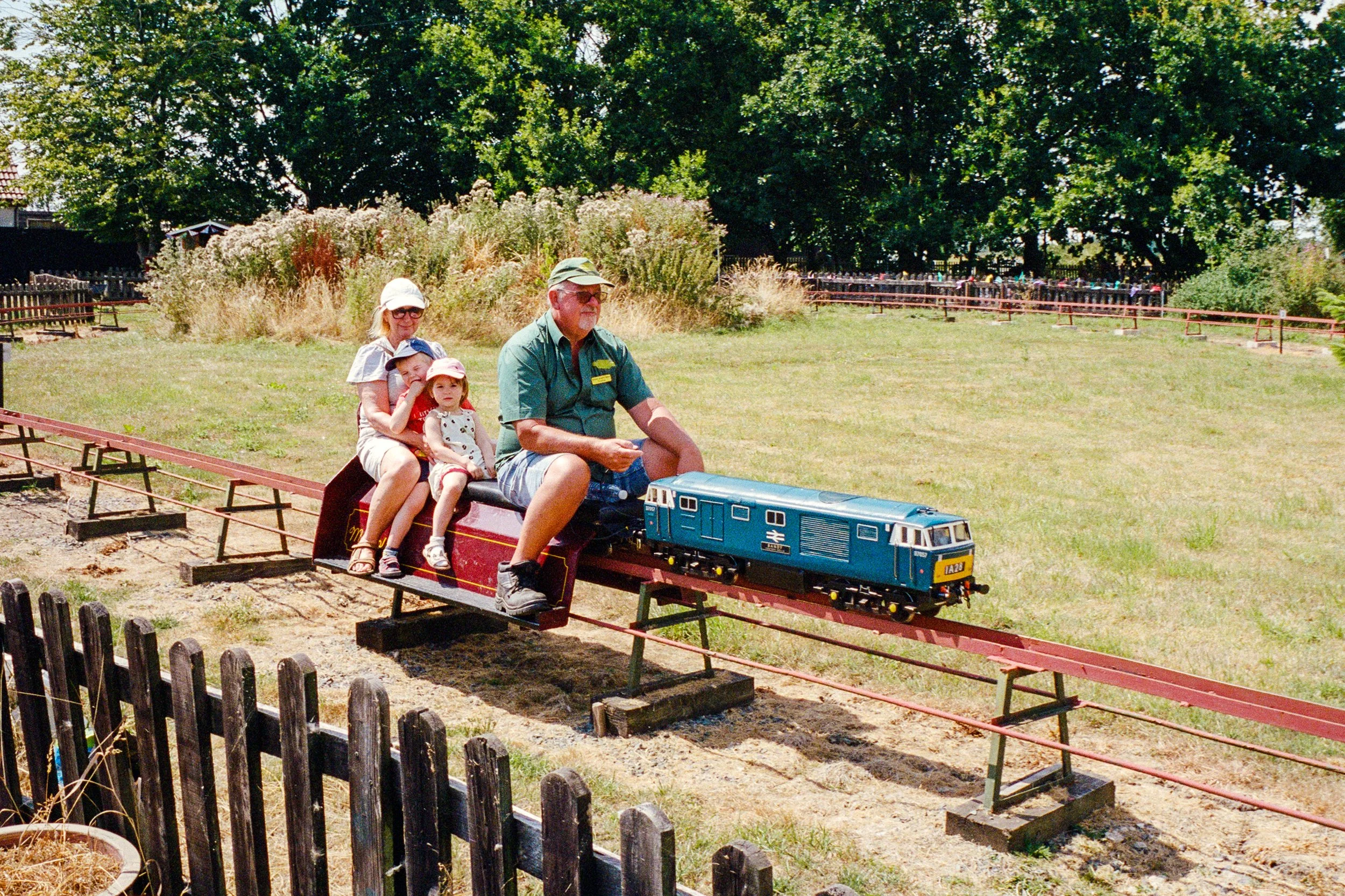 LeicaM6_10_Mablethorpe_Evergreen_GreatYarmouth_06_101024660014.jpg