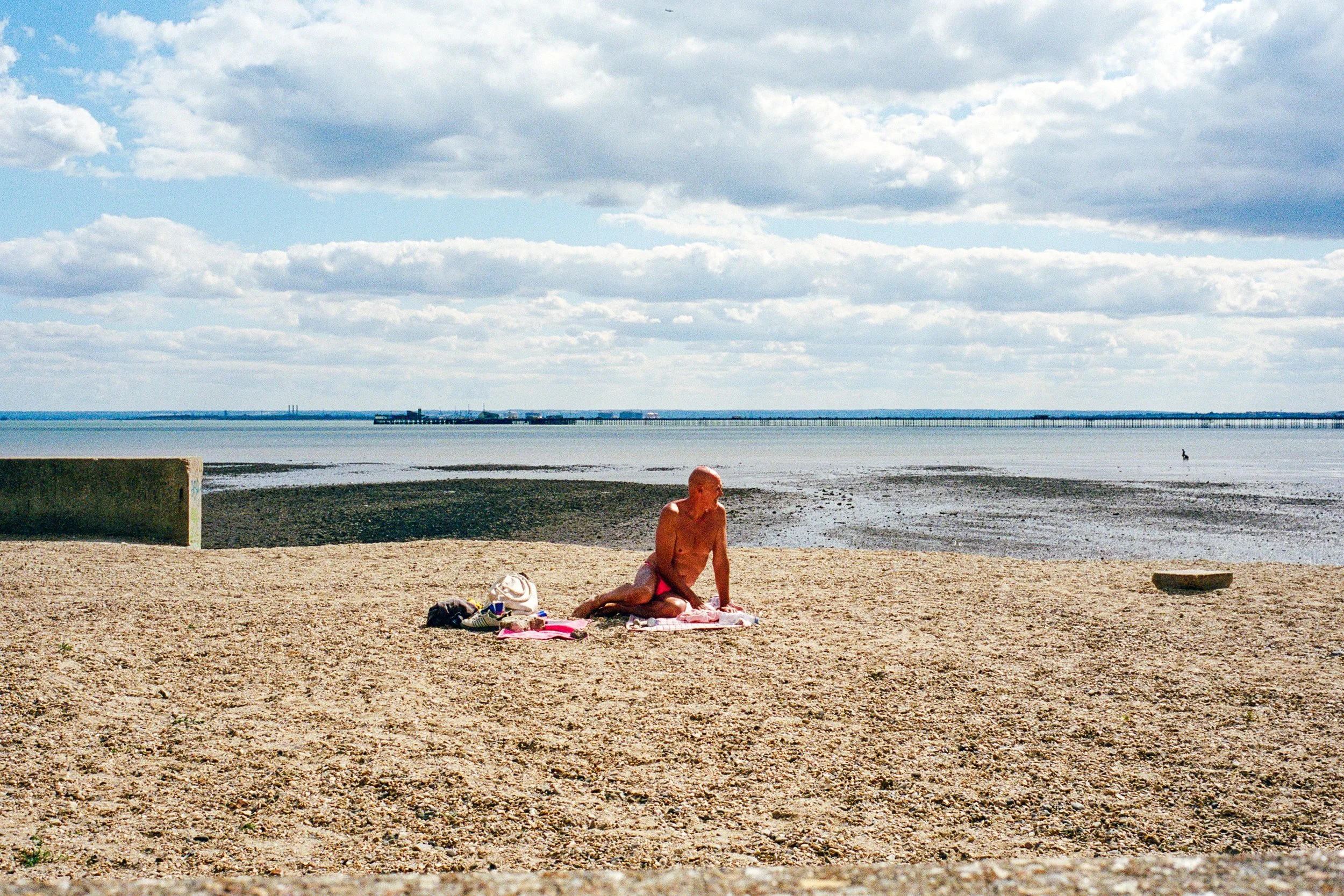 LeicaM6_11_GreatYarmouth_Greyhound_Southend-On-Sea_07_101024600019.jpg