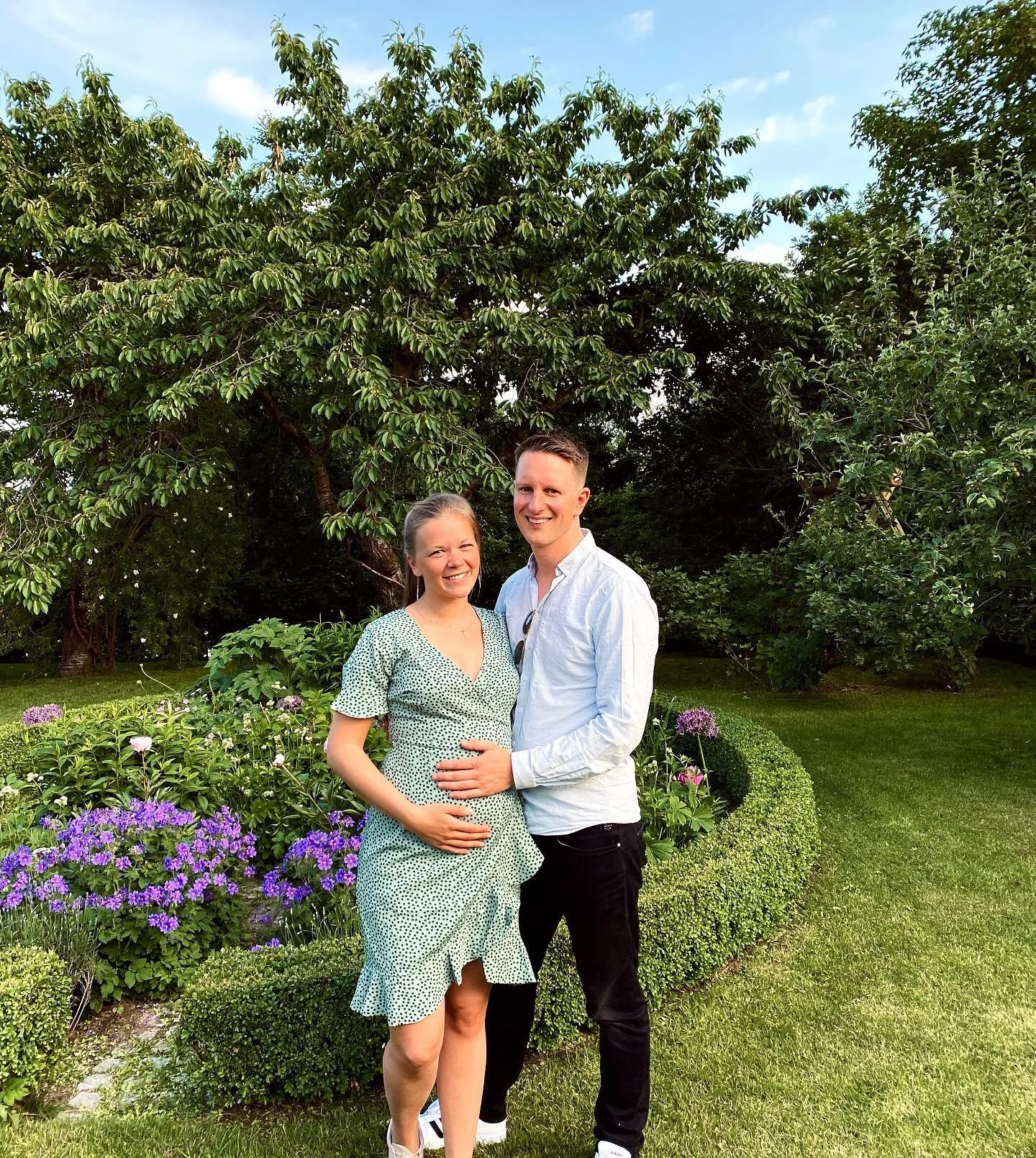 1+1=3 &hearts;️ I november kommer det en liten gutt og det gleder vi oss s&aring;&aring; mye til! 💙💙🤰