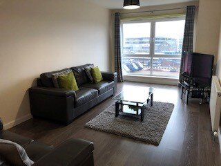 LOUNGE 2.jpg
