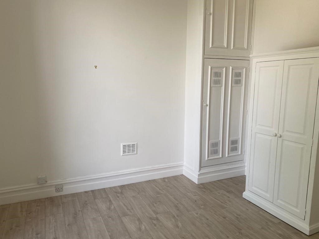 room.jpg