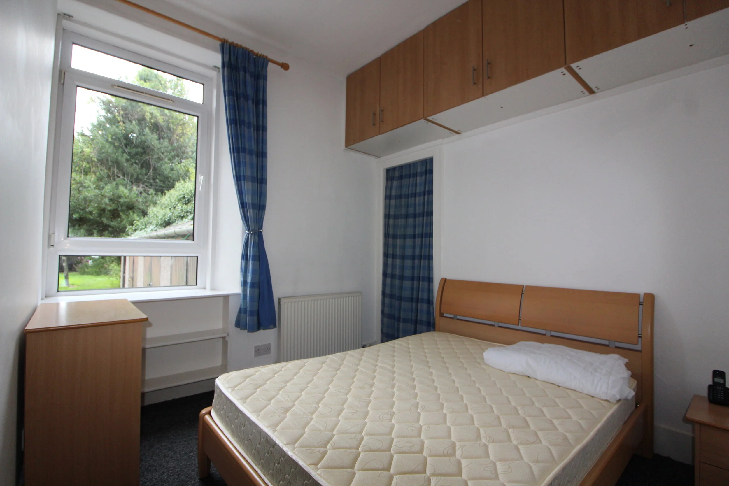 Bedroom .JPG