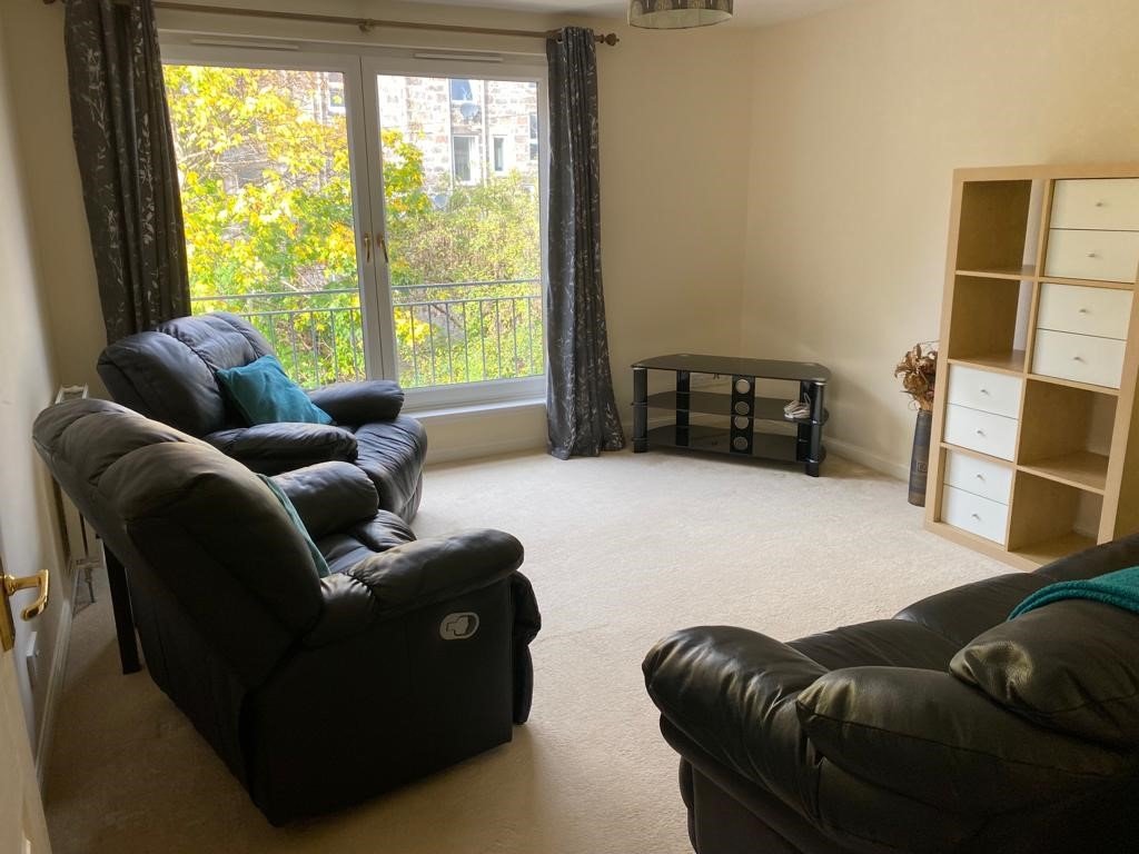 Lounge 2.jpg