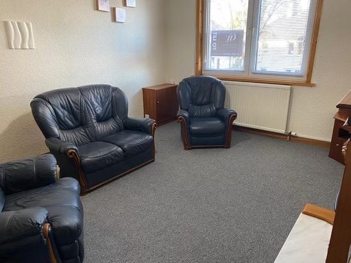 Lounge 2.jpg