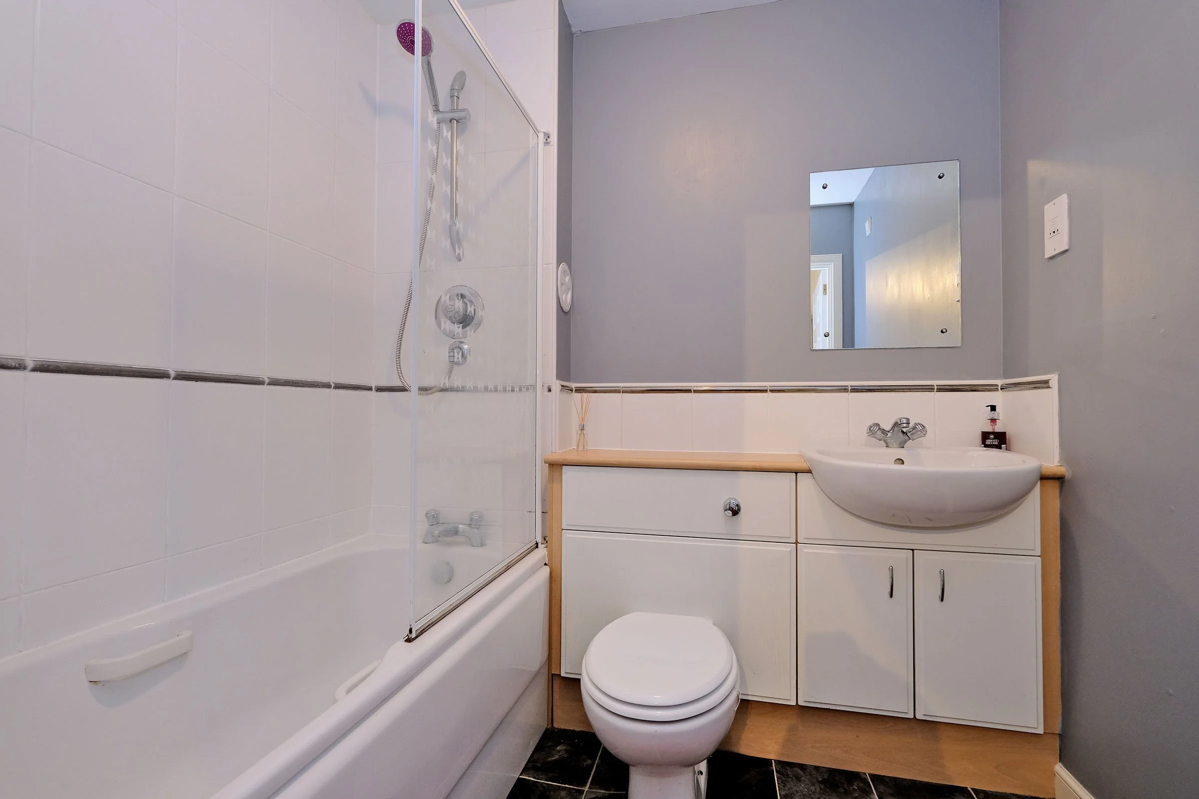 Mary Elmslie Court 56(21)_2427.JPG