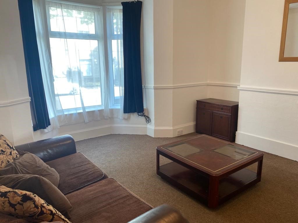 LOUNGE.jpg