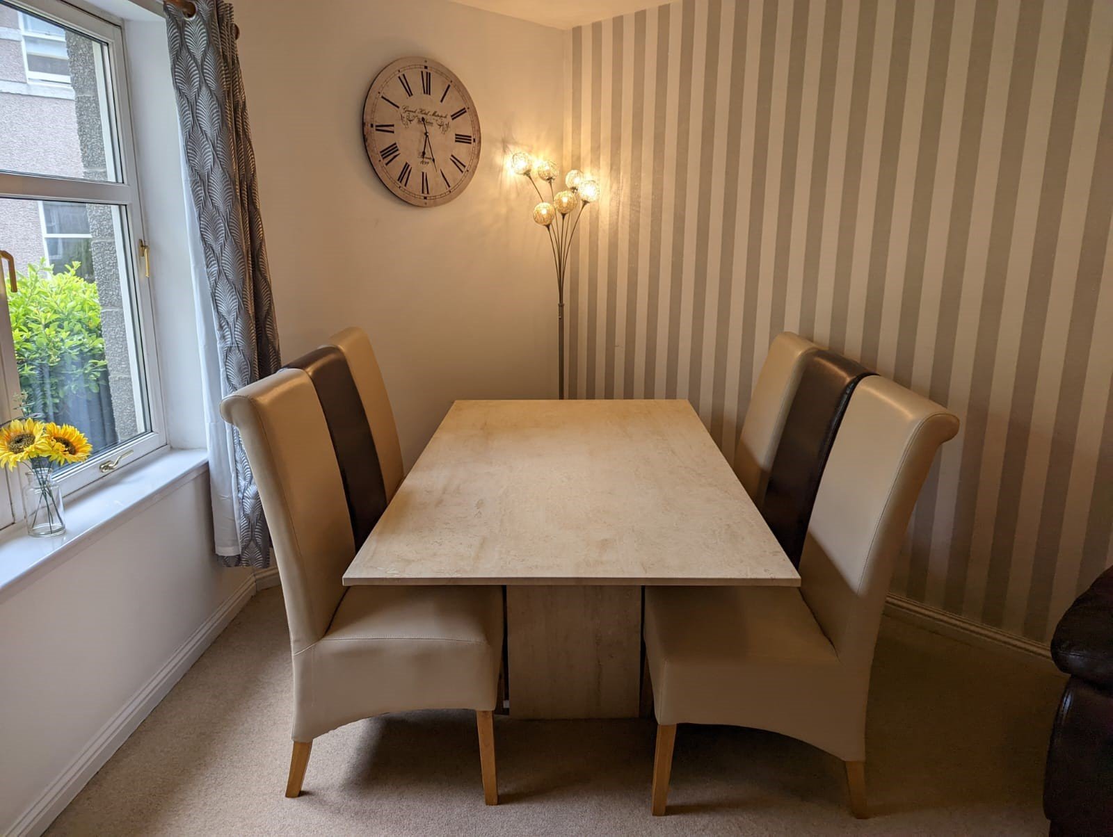 Dining room.jpg