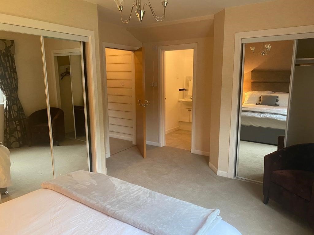 Bedroom.jpg
