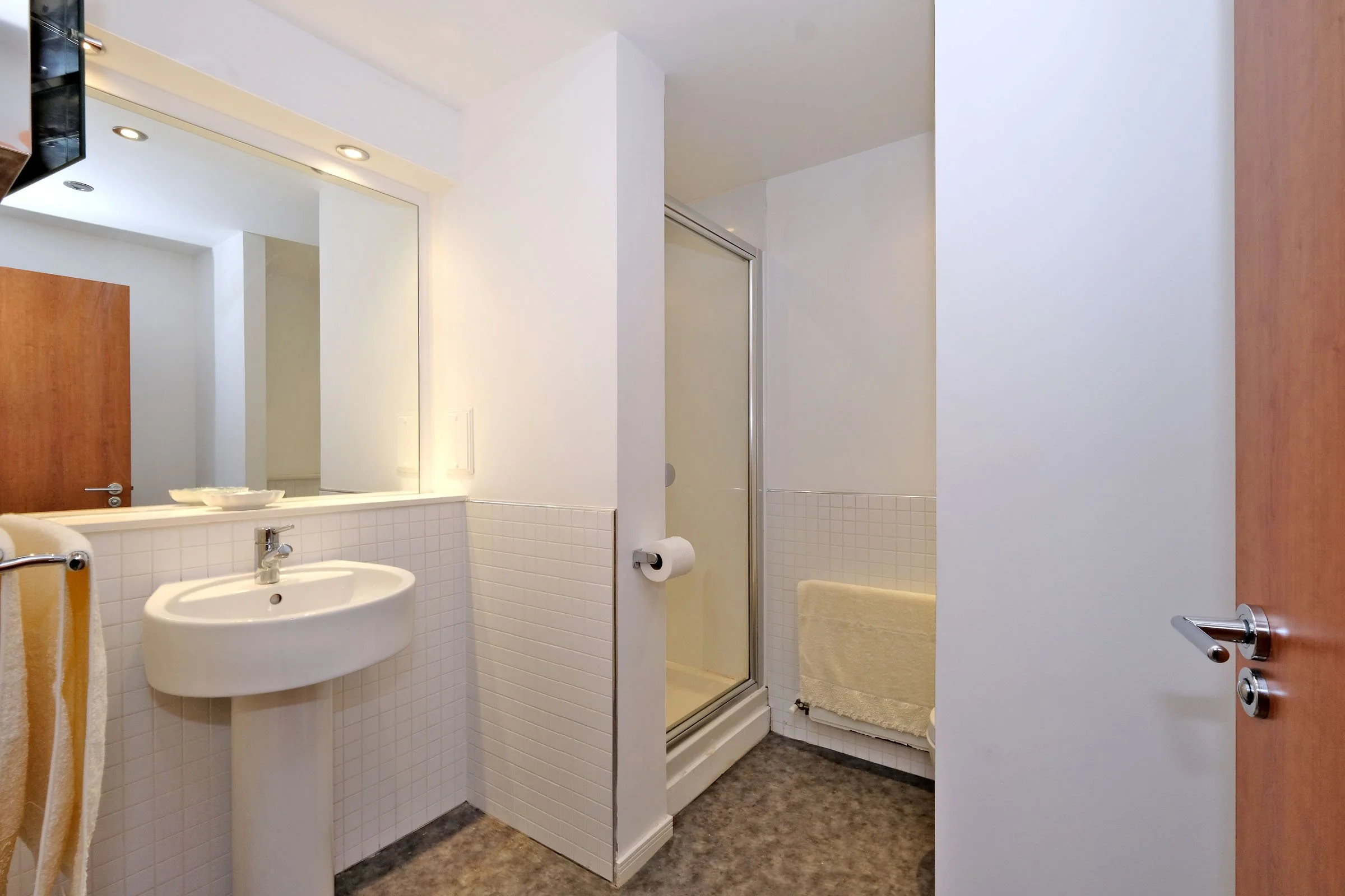 Earls Court 108F_(22) 4101.JPG