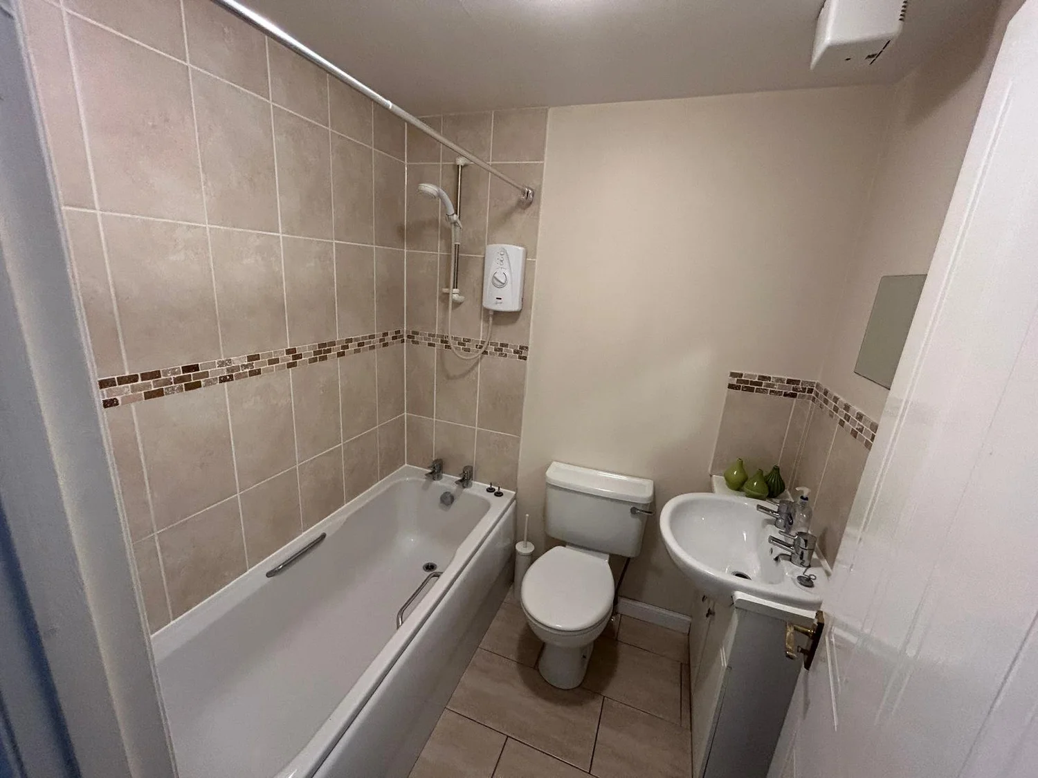 Fonthill Avenue, Aberdeen — Caroline Walker Property Leasing