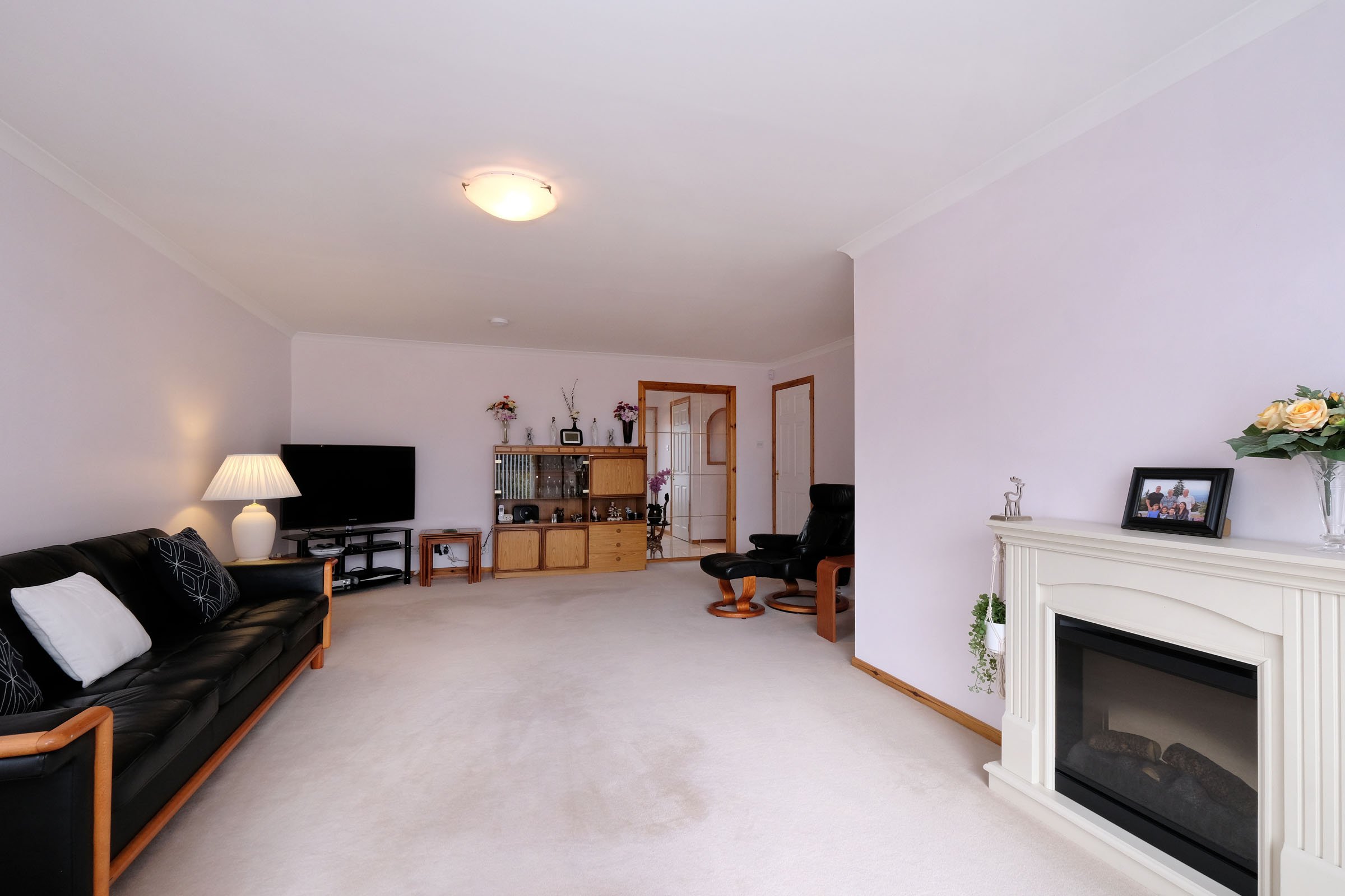 Cairnlee Avenue East 3_(23) 7860.jpg