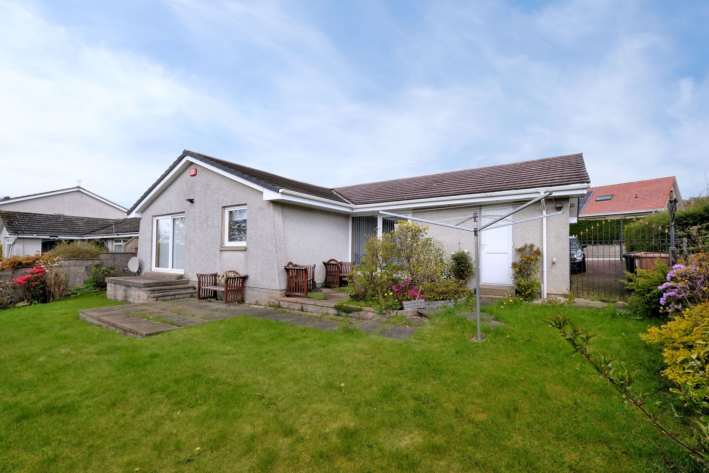 Cairnlee Avenue East 3_(23) 7872.jpg