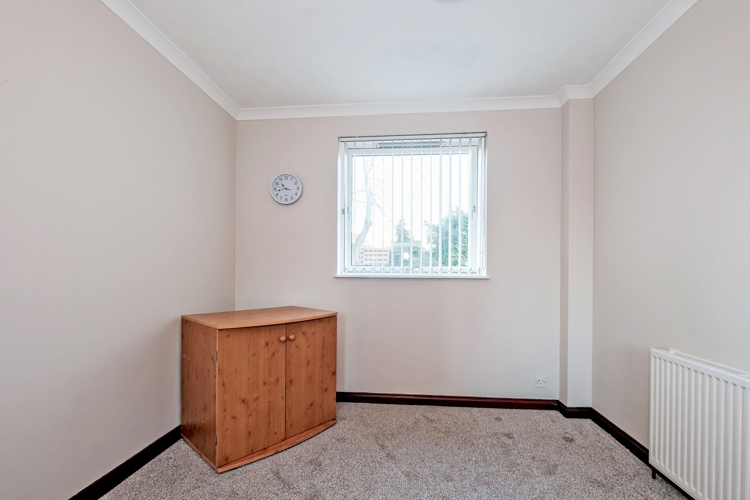 18327_32_Bedroom2A_5175.jpg