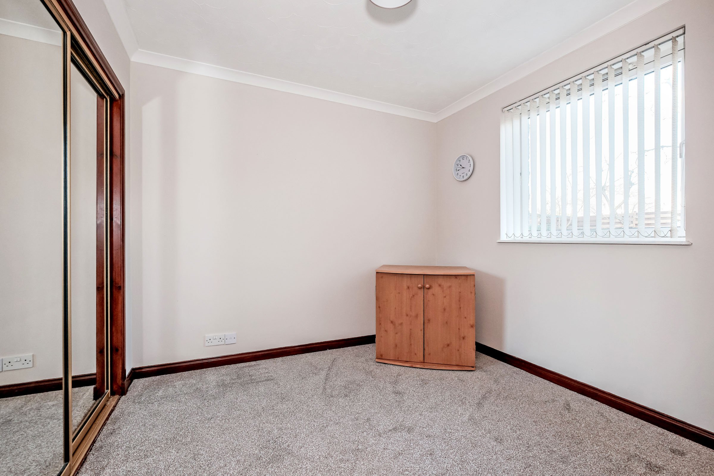 18327_32_Bedroom2B_5174.jpg