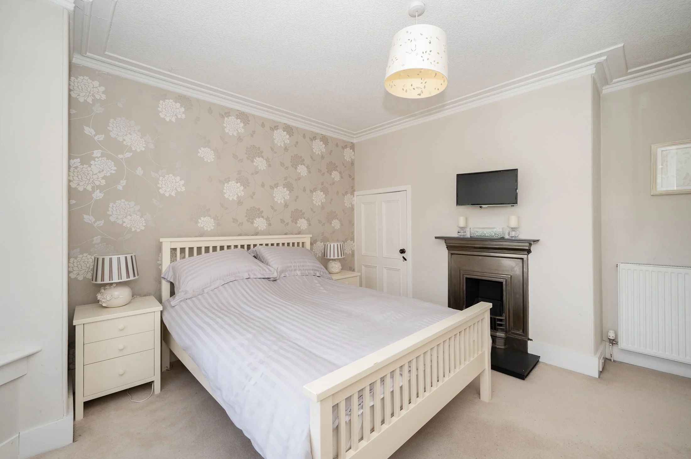 6StSwithinSt.Bed3i.jpg