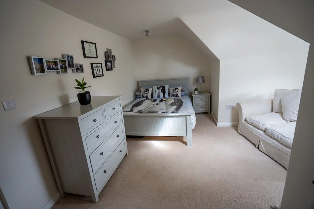 94a Hamilton Place-13 upper bedroom 2.jpg