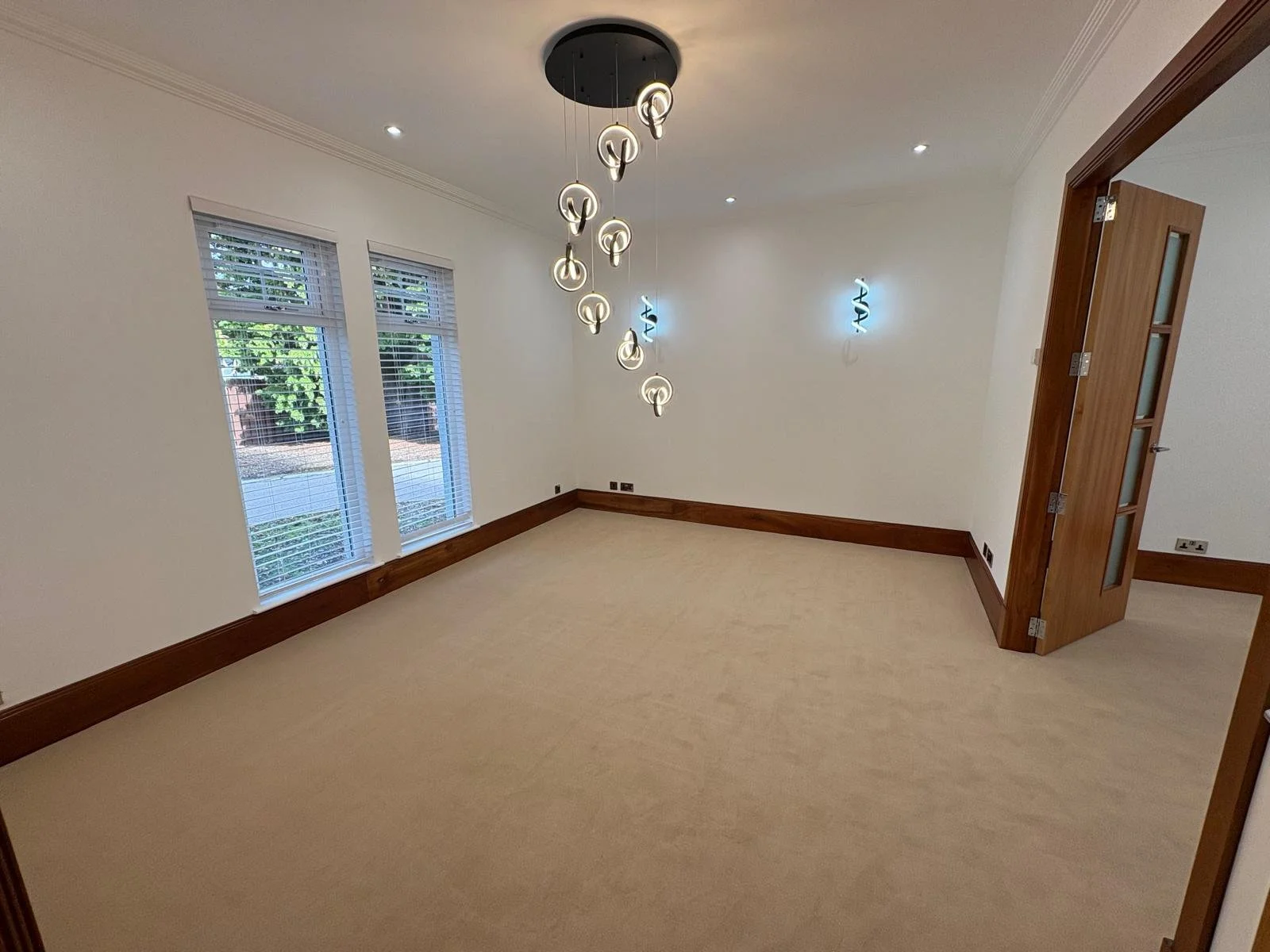 lounge - dining room (2).jpeg