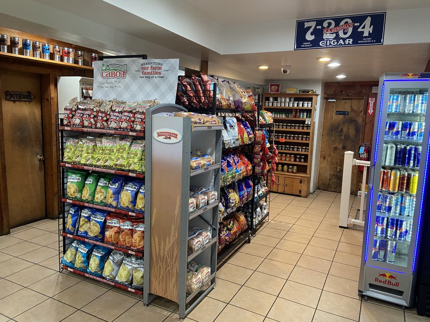 Win Country Store Winnisquam Country Store & Deli