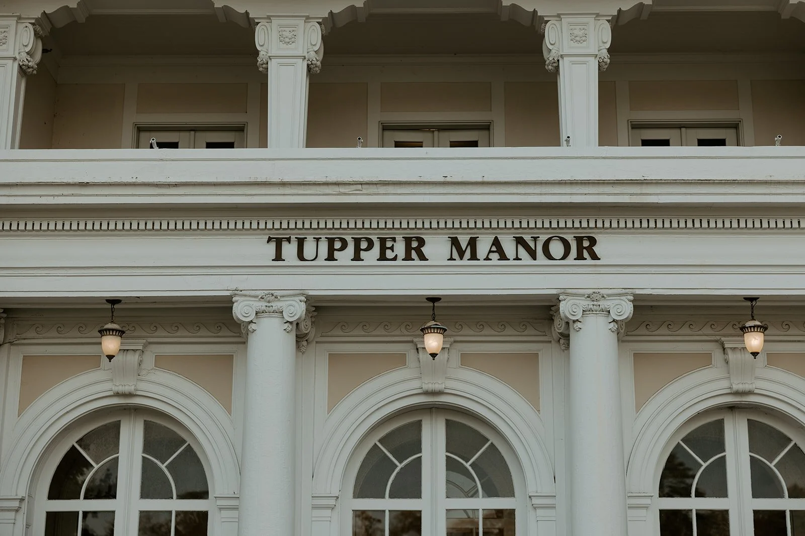 Tupper Manor, an estate wedding venue in New England
