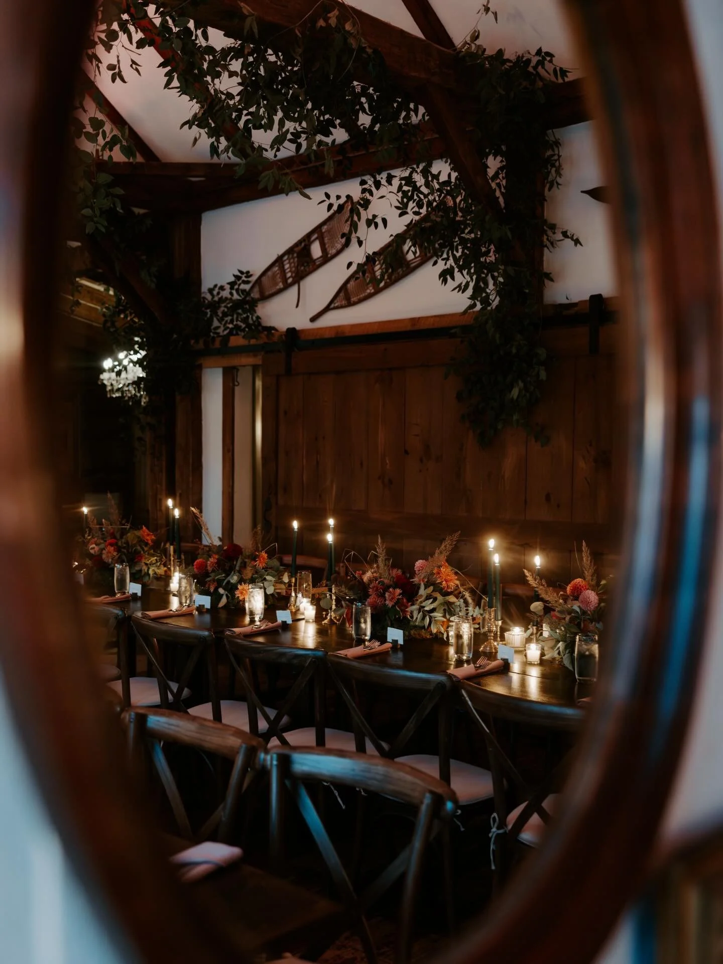 The coziest and romantic reception details for Jill &amp; Scott 🕯️
&bull;
&bull;
&bull;
Venue: @farmroadestate 
Florals: @truebloomfarm 
DJ: @tophatentertainment 
Bakery: @blackbirdcakedesign