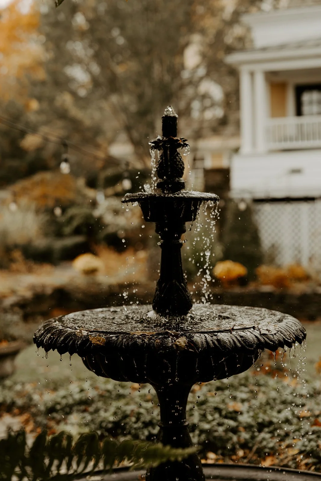 A water fountain at Bedford Village Inn