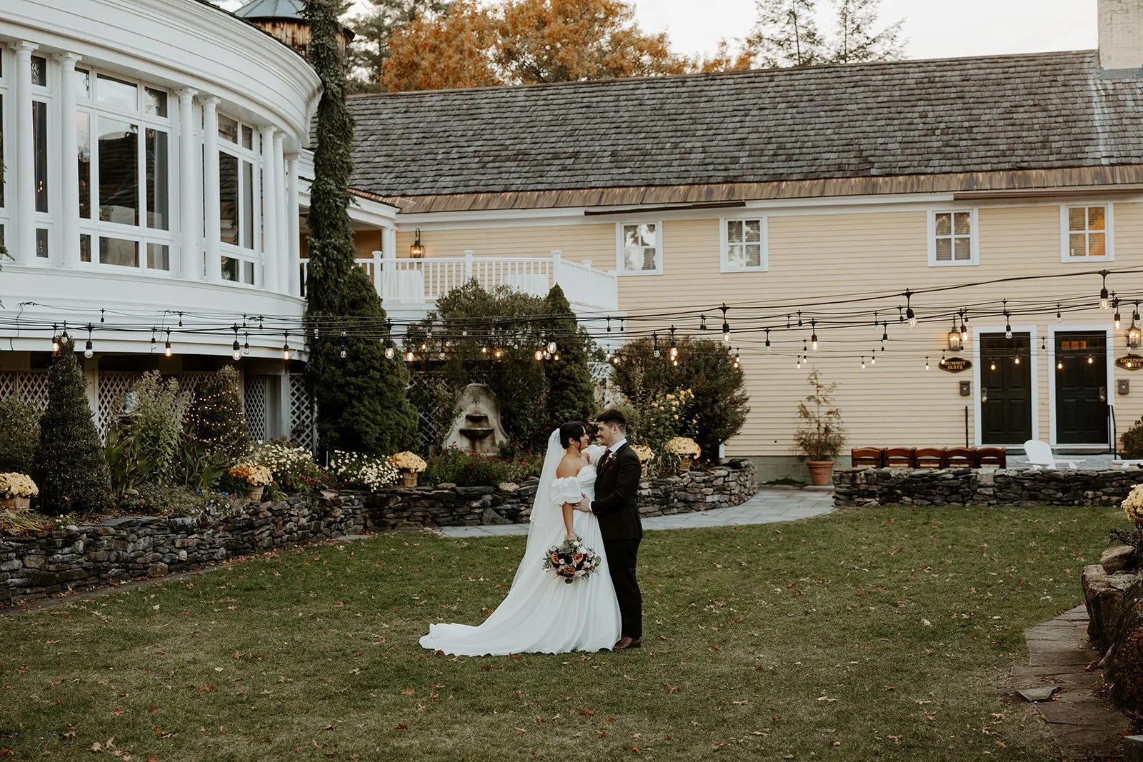 How to Plan a Fall Wedding at Bedford Village Inn