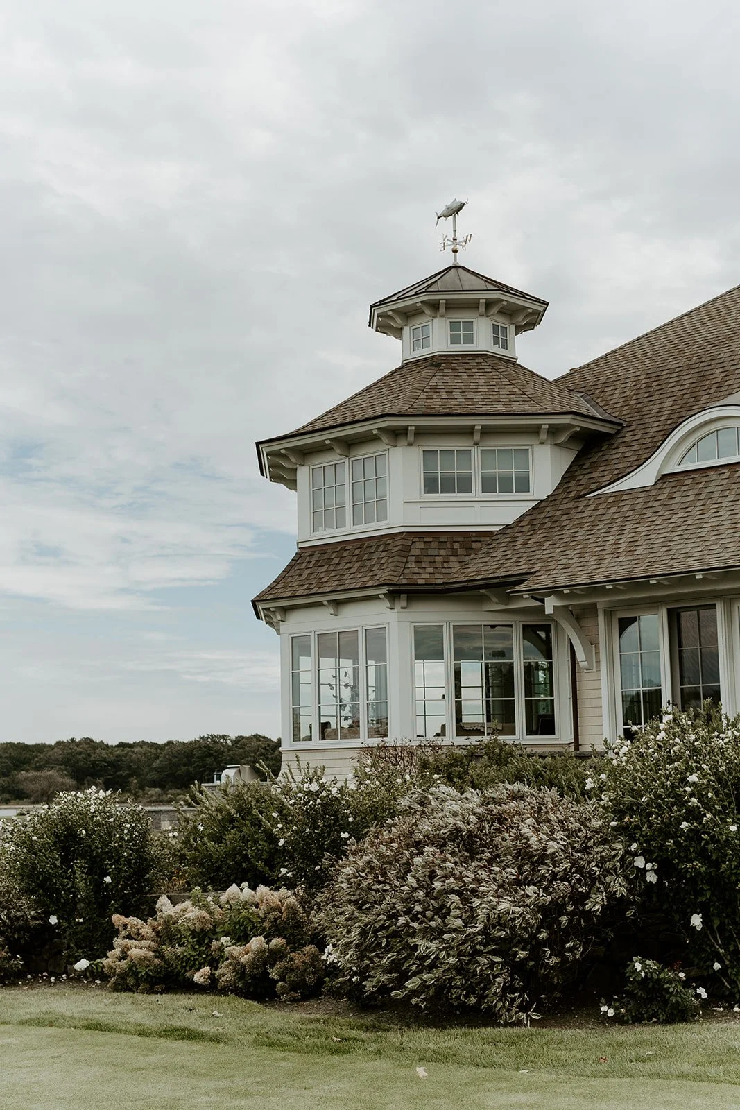 A New Hampshire wedding venue, Wentworth by the Sea