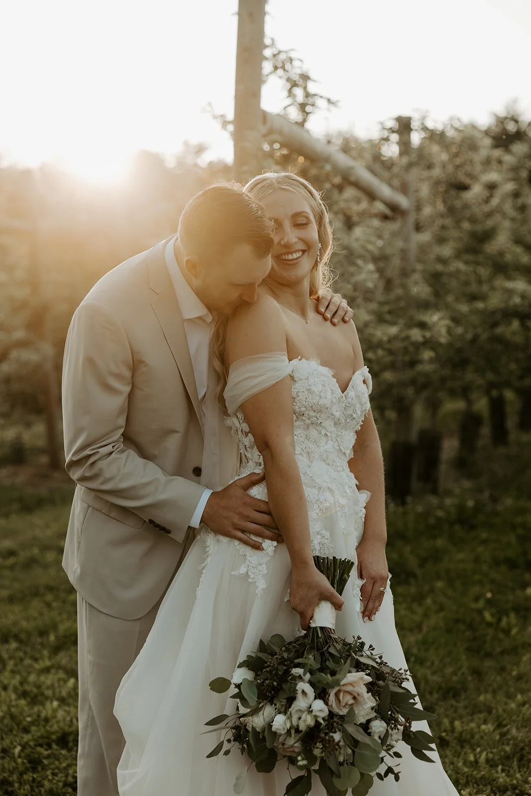Sunset wedding photos in a vineyard
