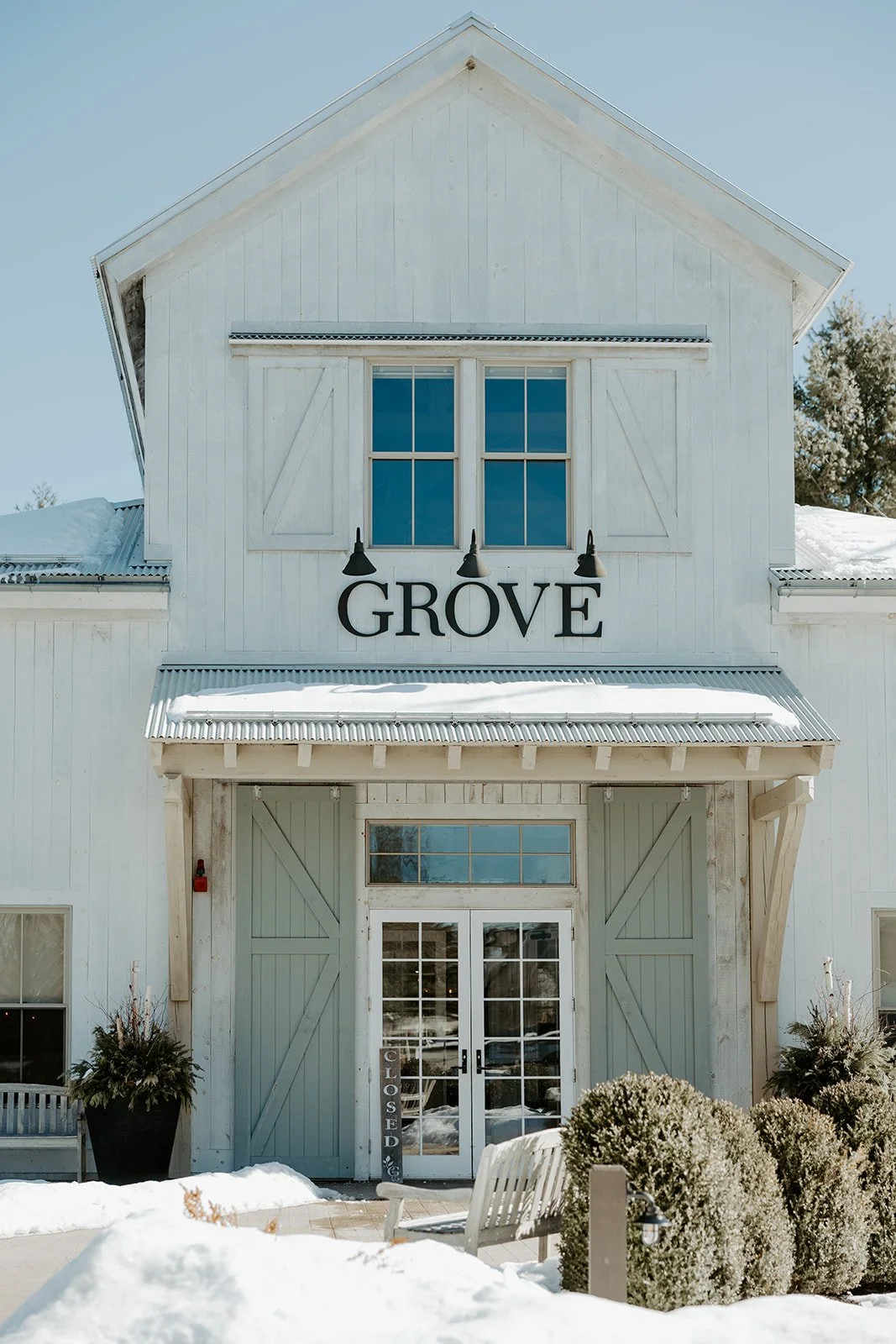 The Grove, Rowley, MA, during a winter wedding