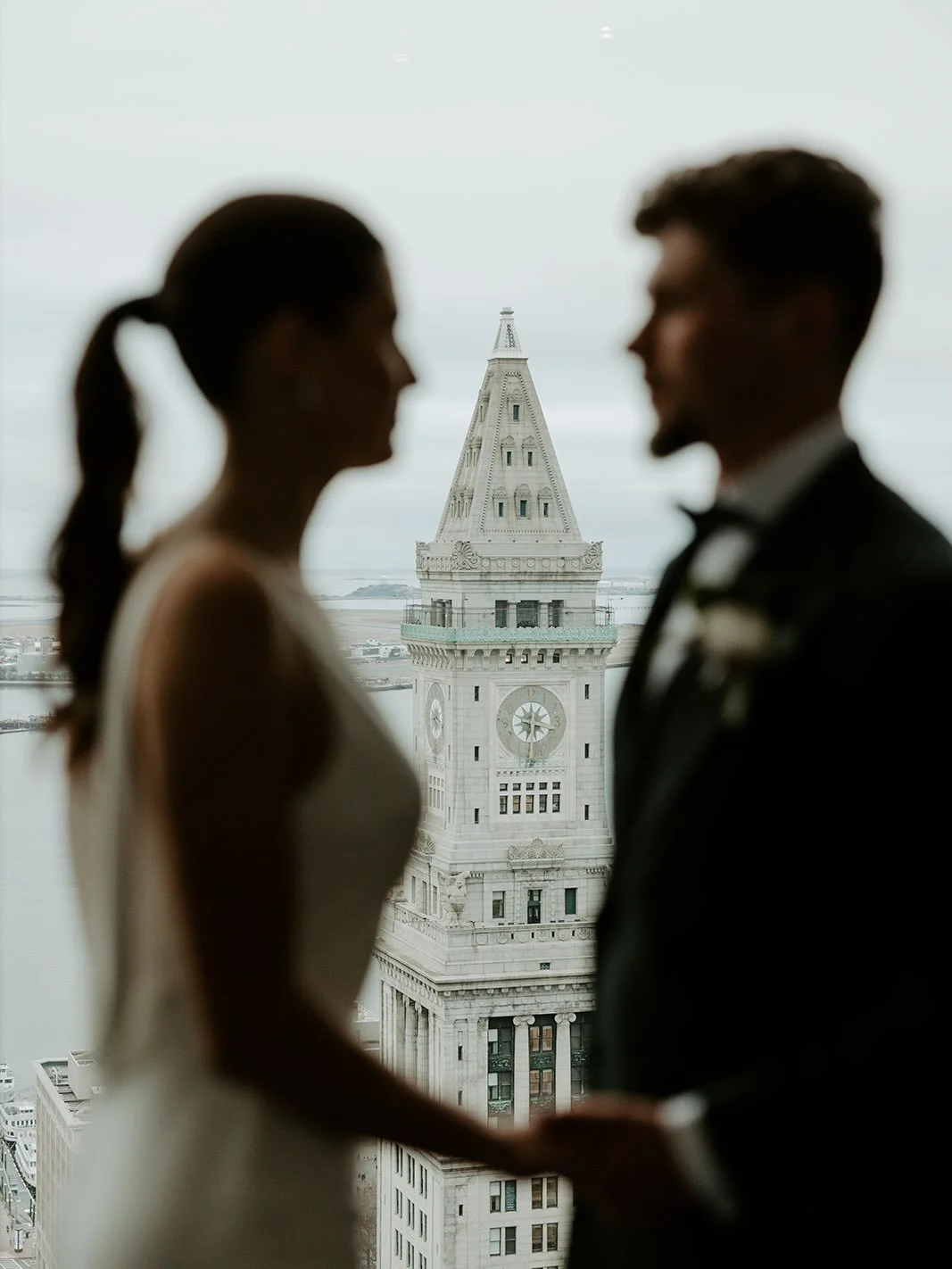 City, coastal, or estate wedding? A new blog post is up on how to choose the right New England setting for your wedding 🤍

#bostonweddingphotographer #newenglandweddingphotographer #maweddingphotographer