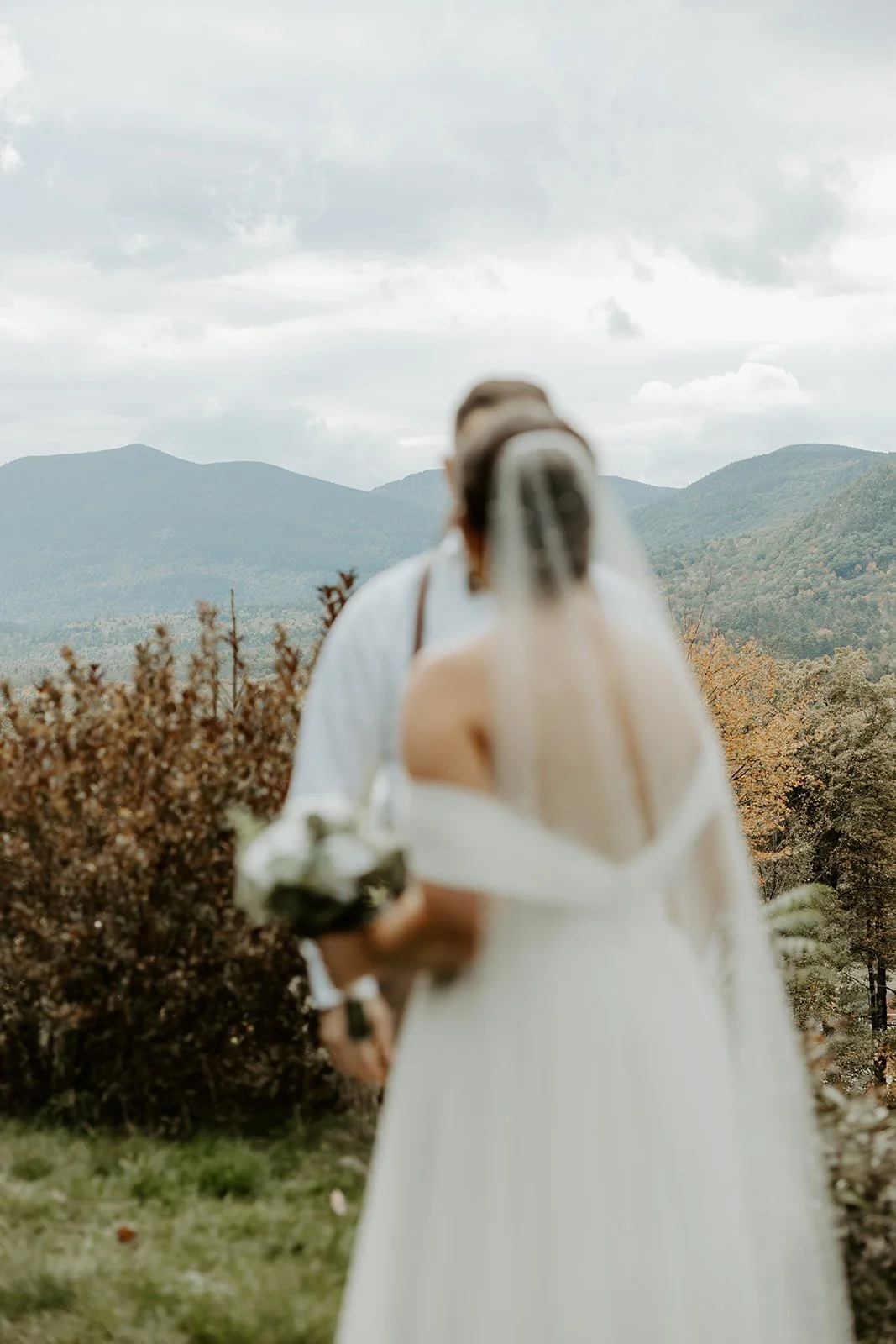 A mountain elopement at an elopement location in new hampshire