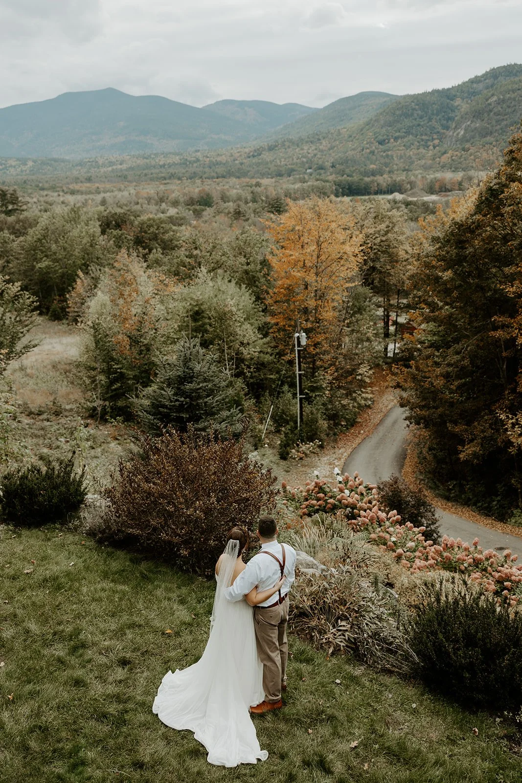 A mountain elopement at an elopement location in new hampshire