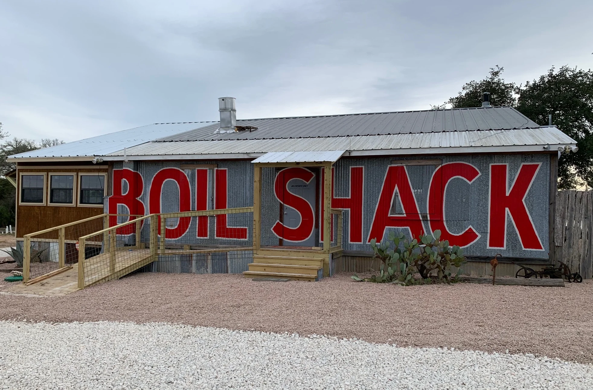 Exterior_1.jpg