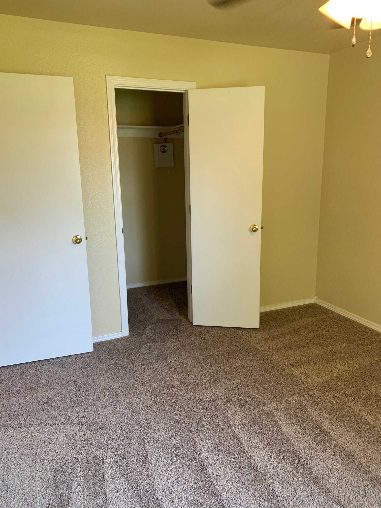 bedroom 1 part 2.jpg