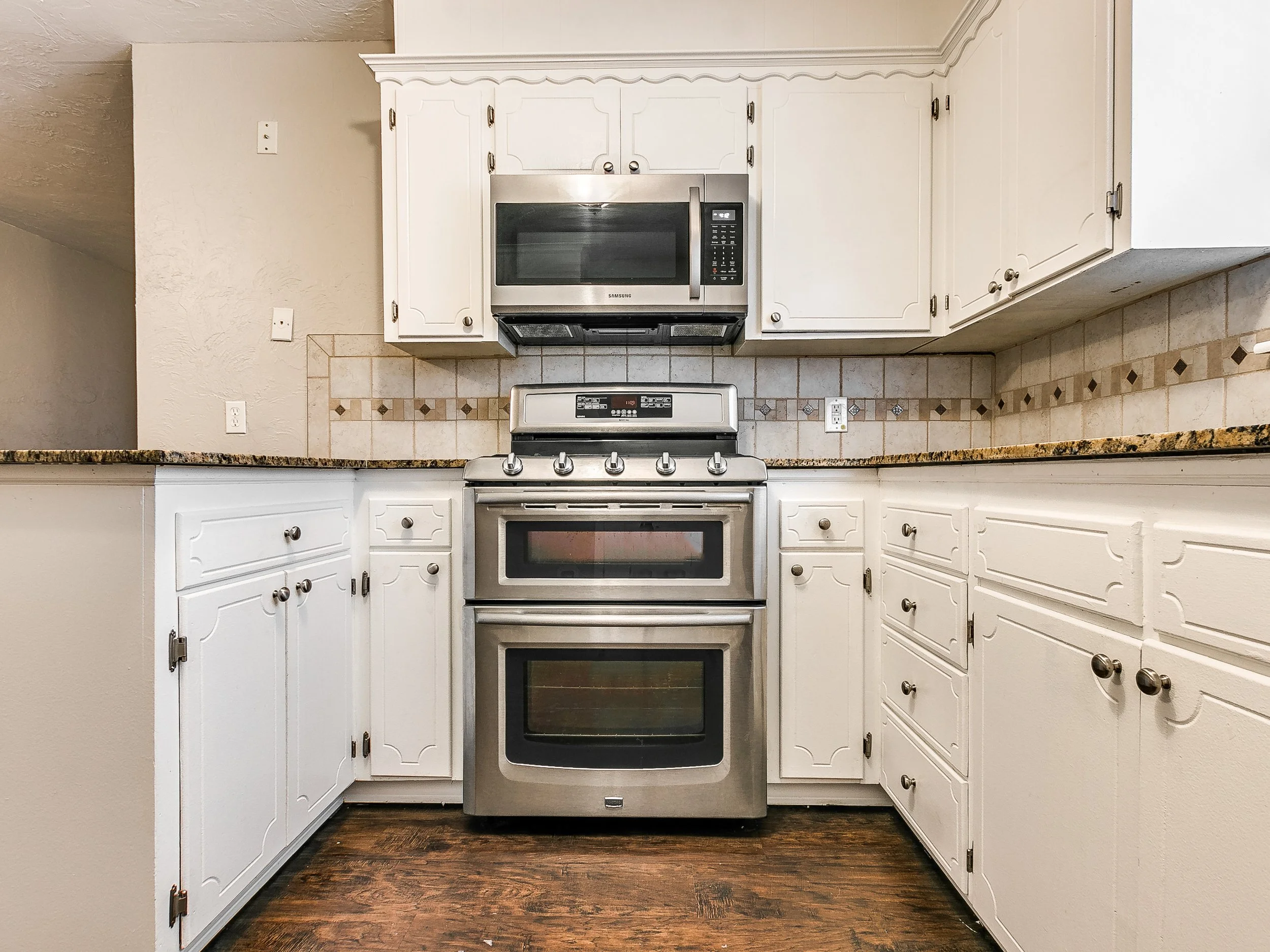 316 Rosewood Drive-23.jpg