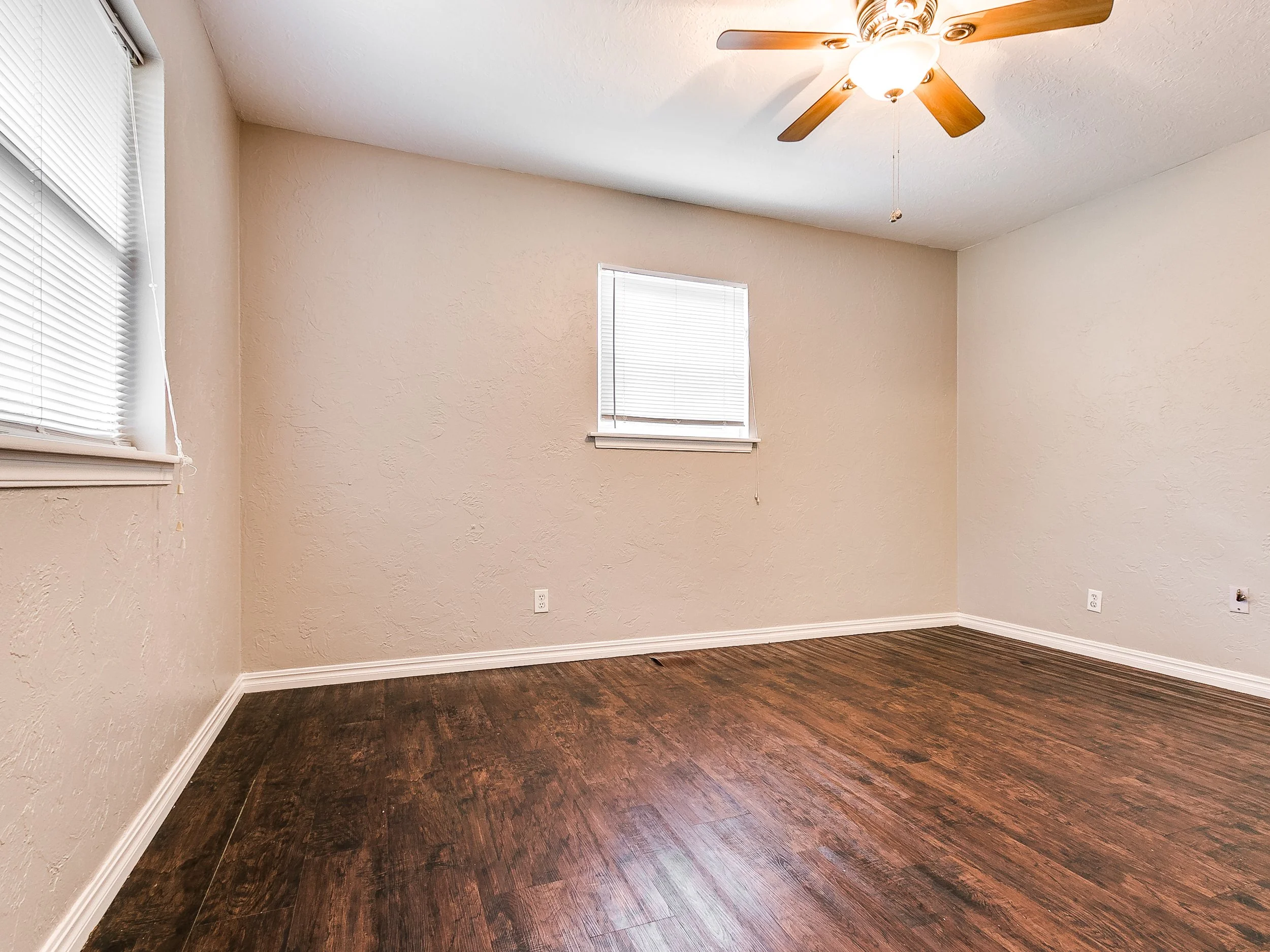 316 Rosewood Drive-38.jpg